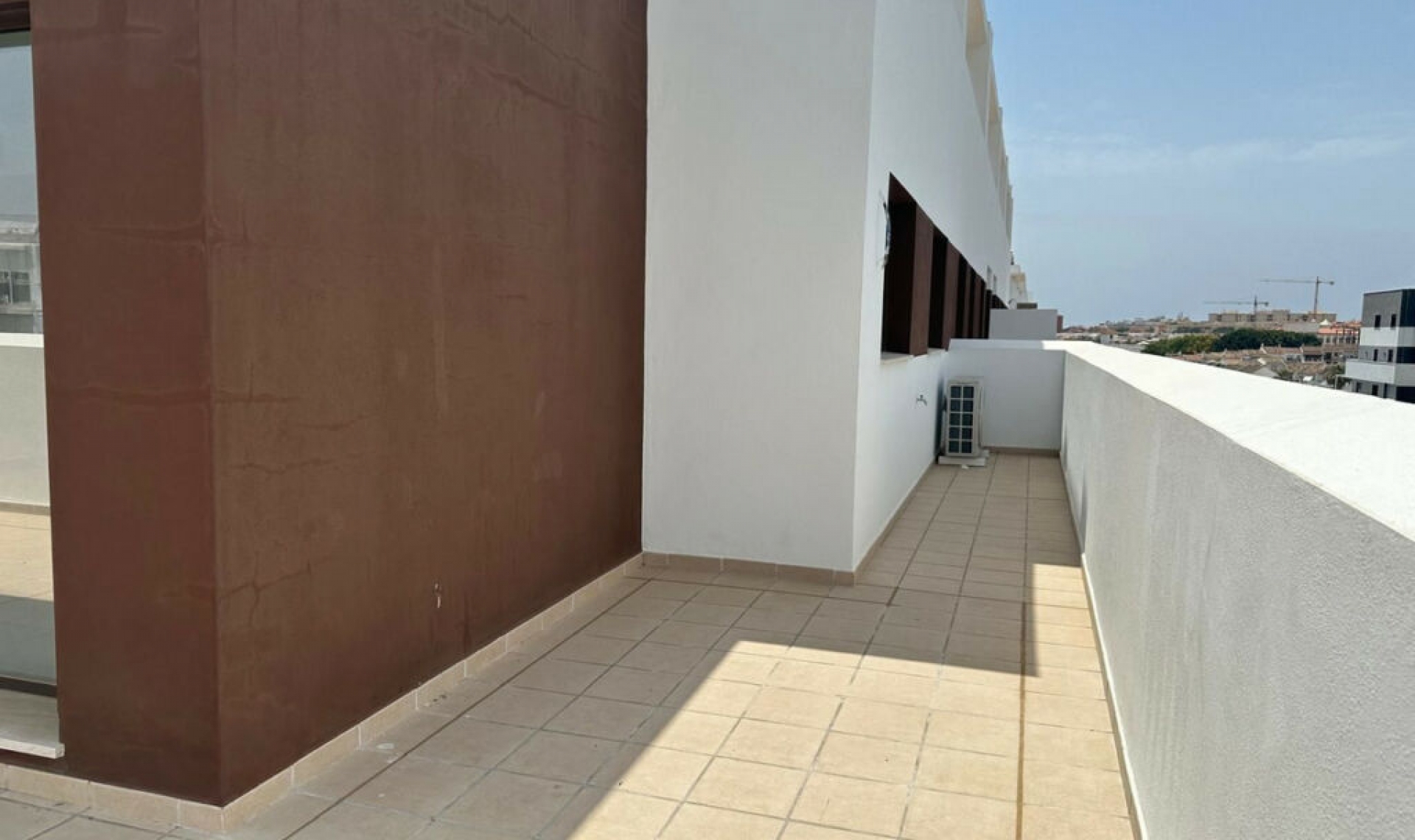 Resale - Apartment -
Estepona