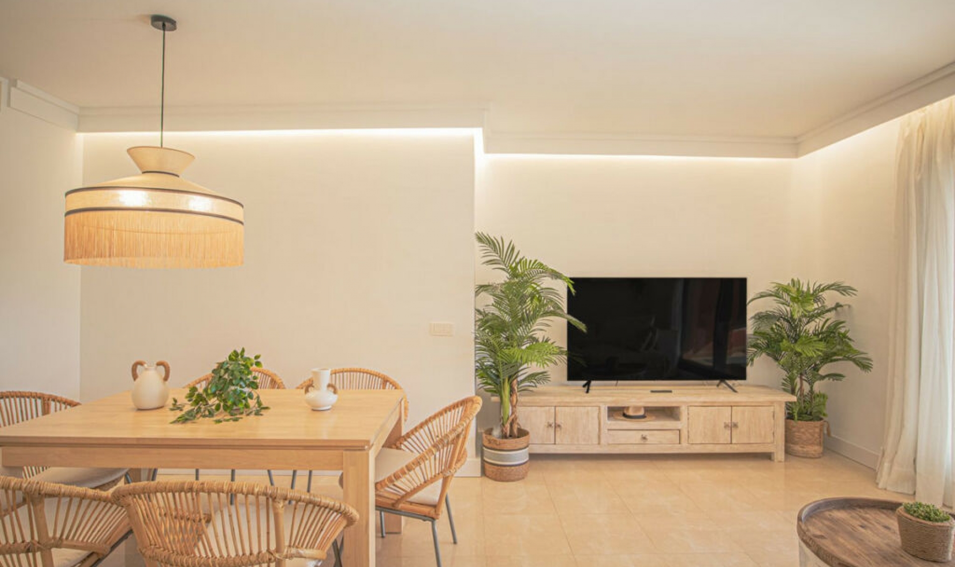 Resale - Apartment -
Estepona