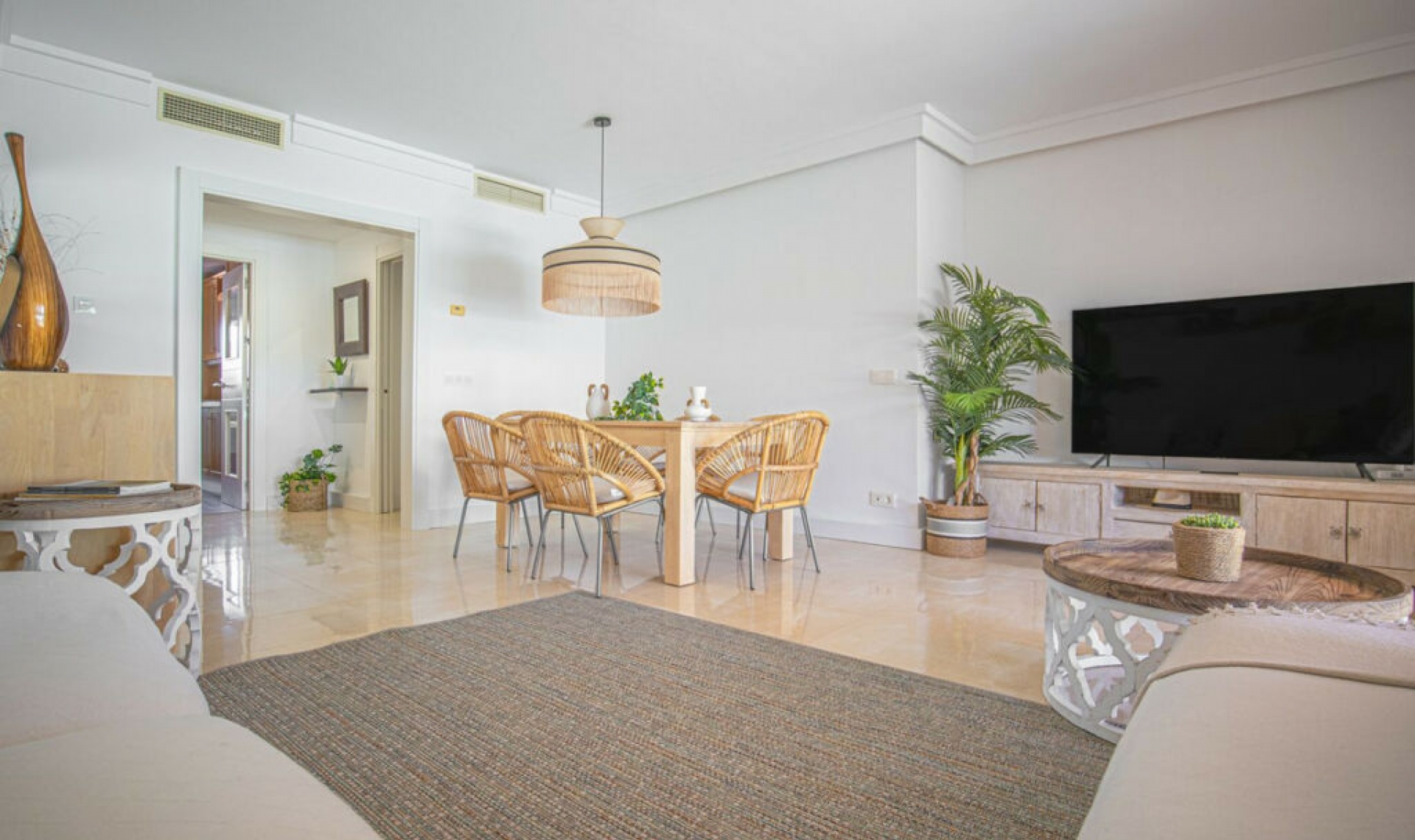 Resale - Apartment -
Estepona