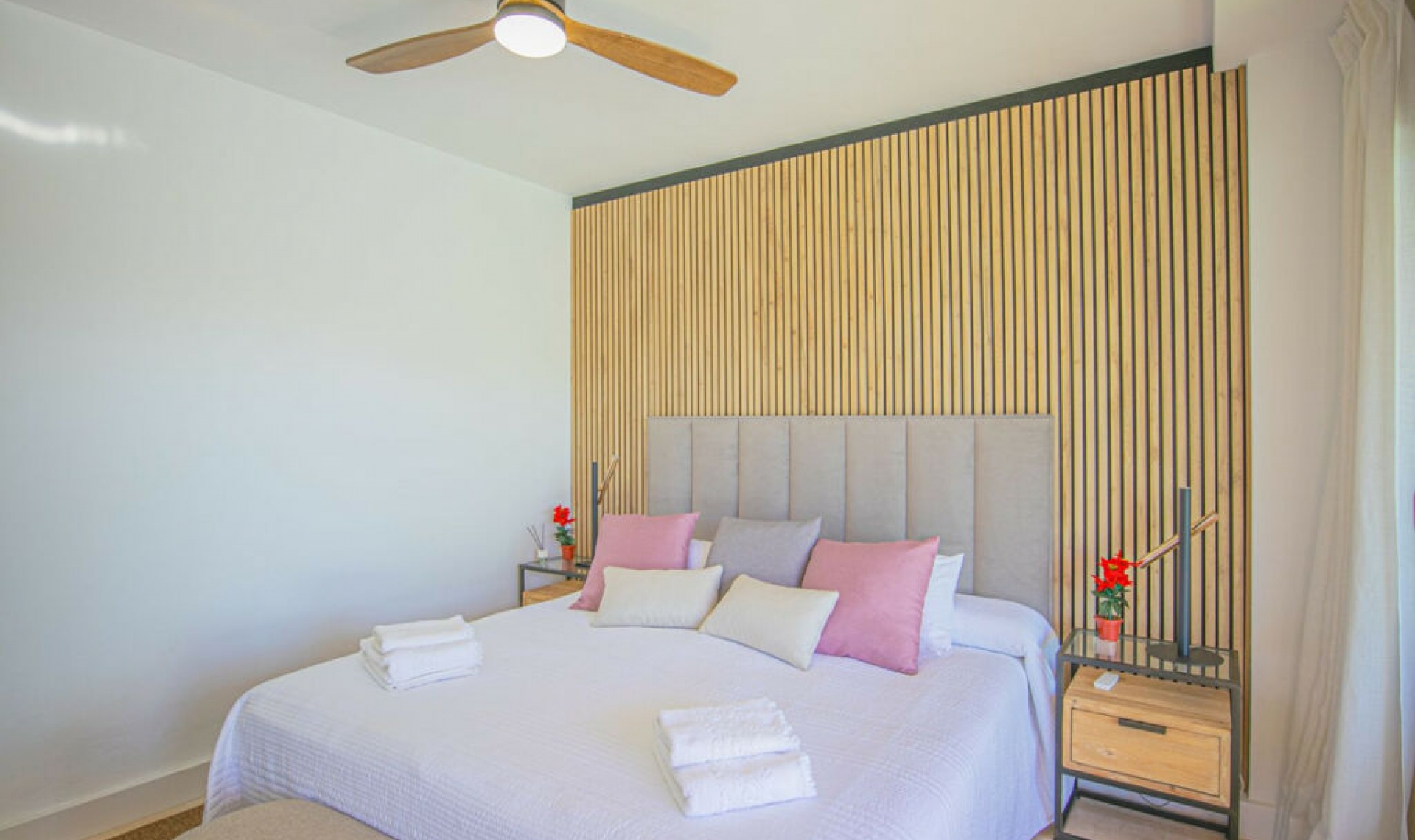 Resale - Apartment -
Estepona