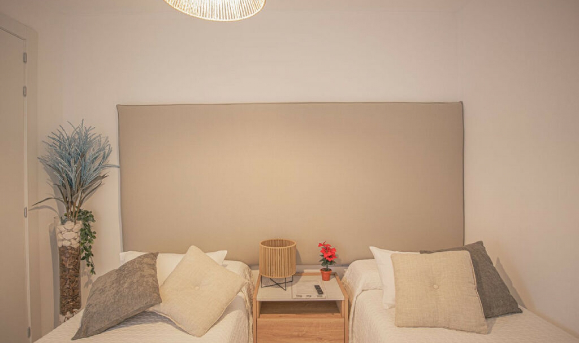 Resale - Apartment -
Estepona