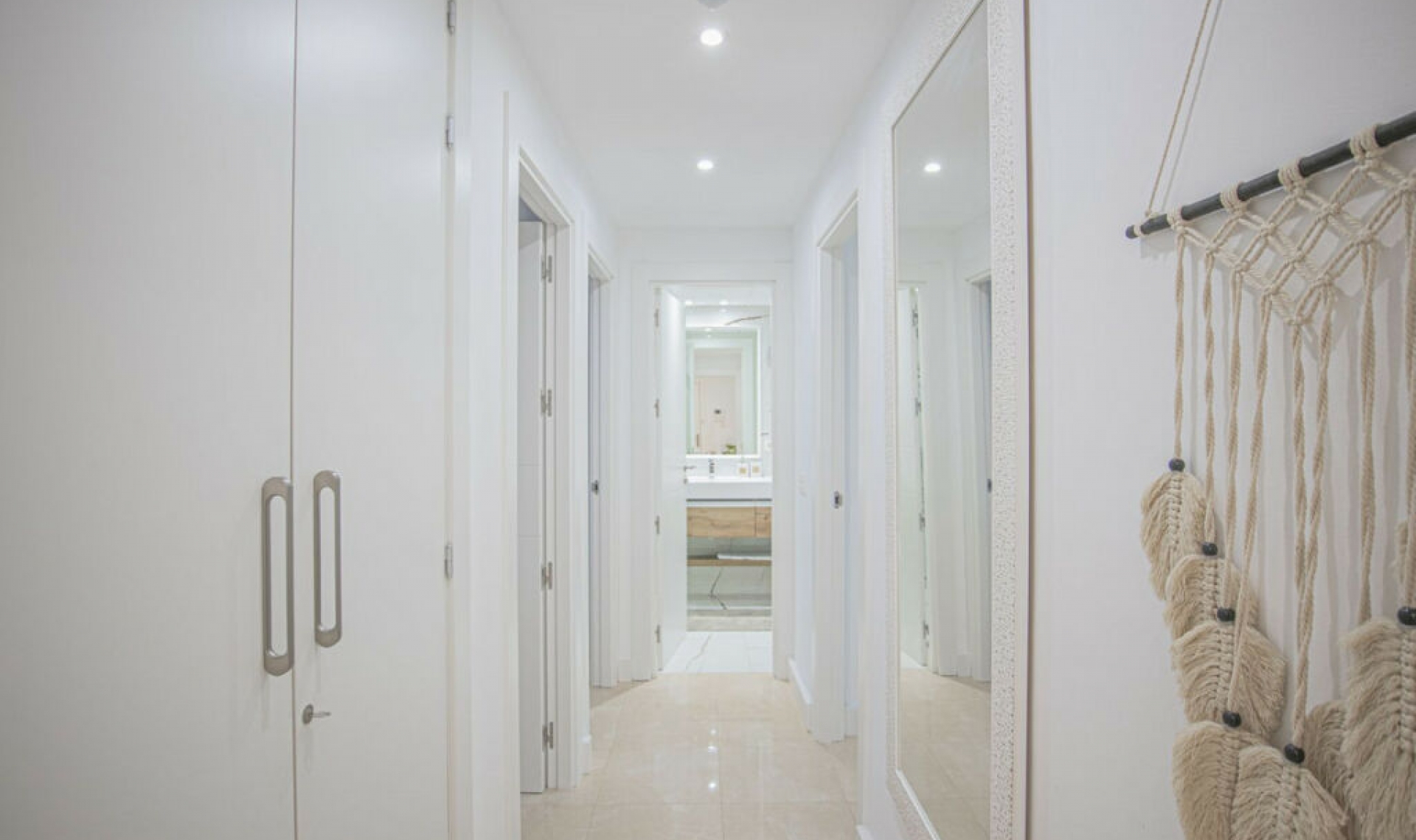 Resale - Apartment -
Estepona
