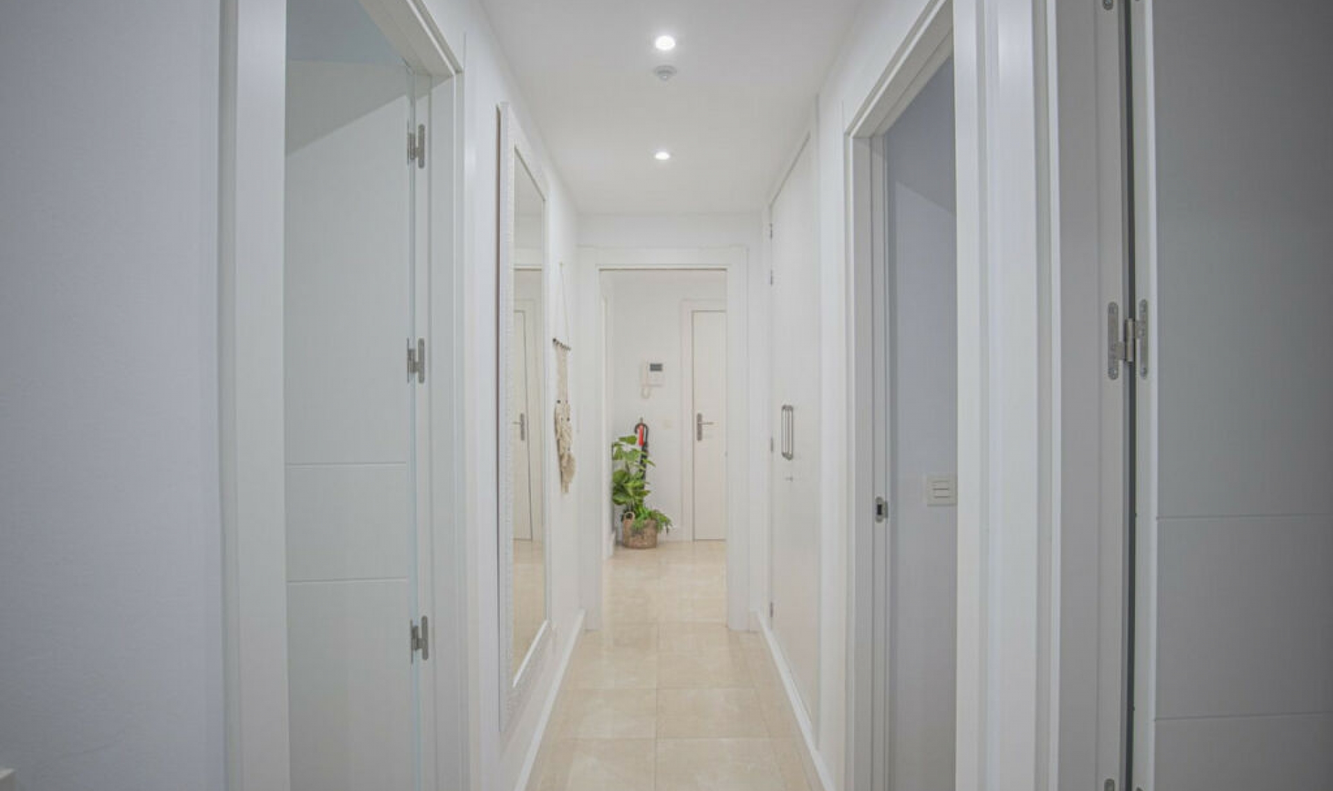 Resale - Apartment -
Estepona