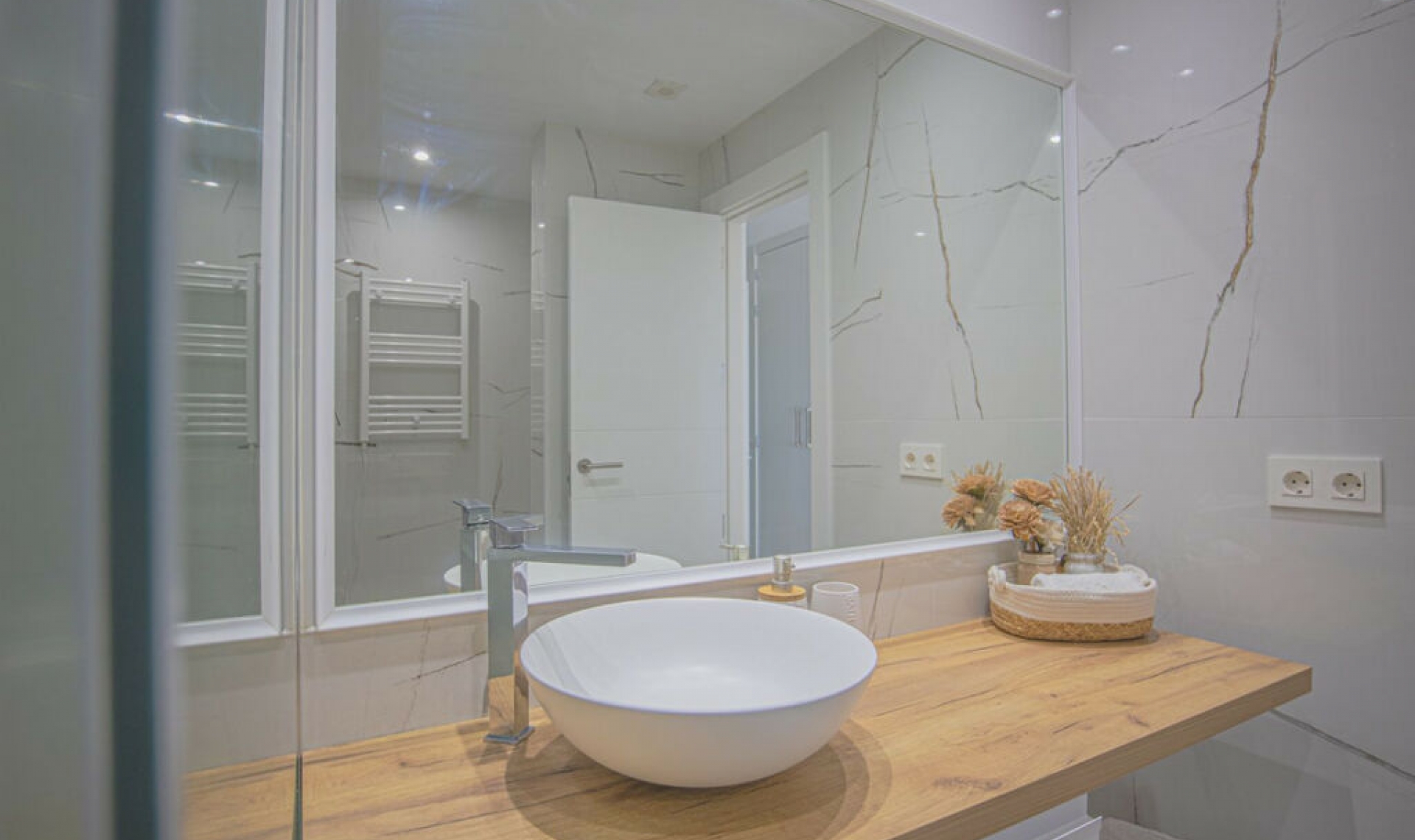 Resale - Apartment -
Estepona