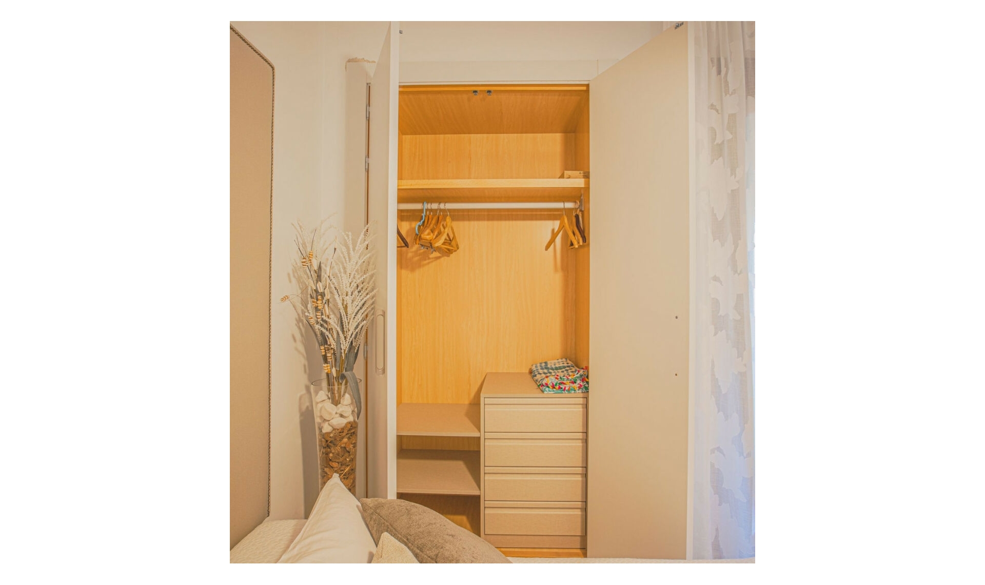 Resale - Apartment -
Estepona
