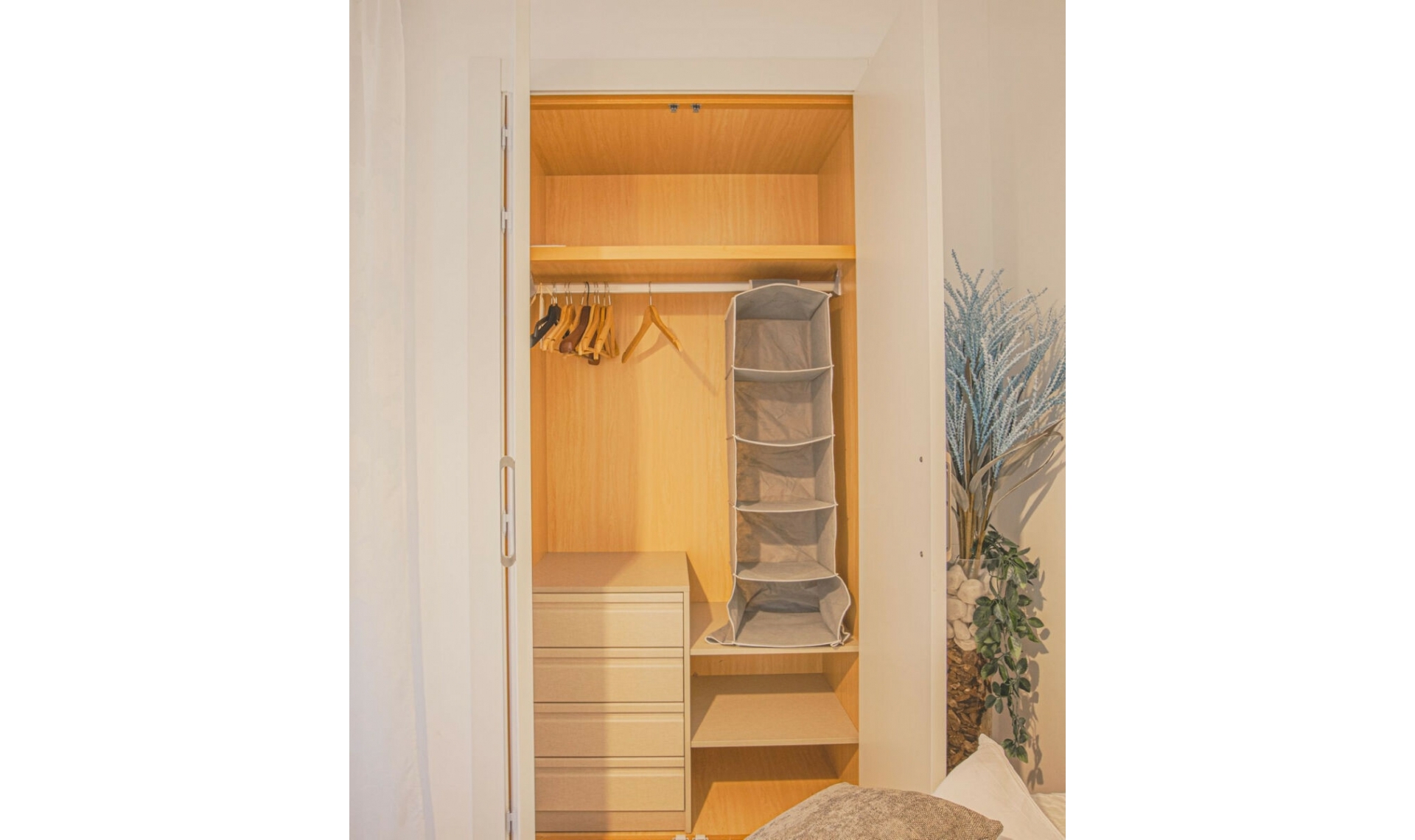 Resale - Apartment -
Estepona