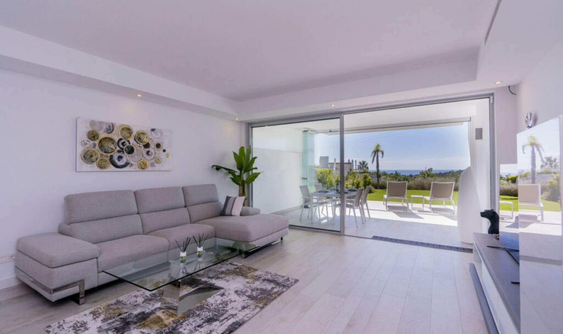 Resale - Apartment -
Estepona
