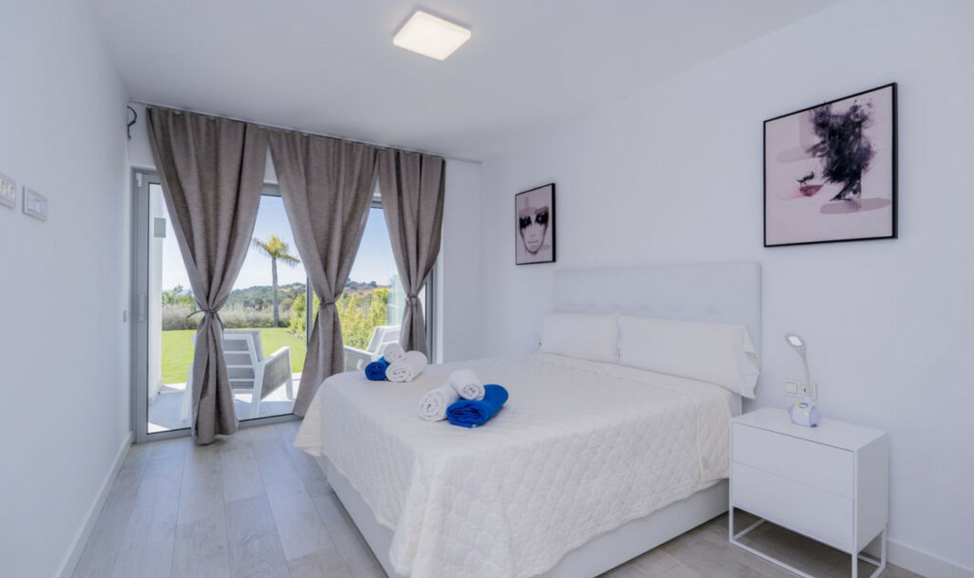 Resale - Apartment -
Estepona