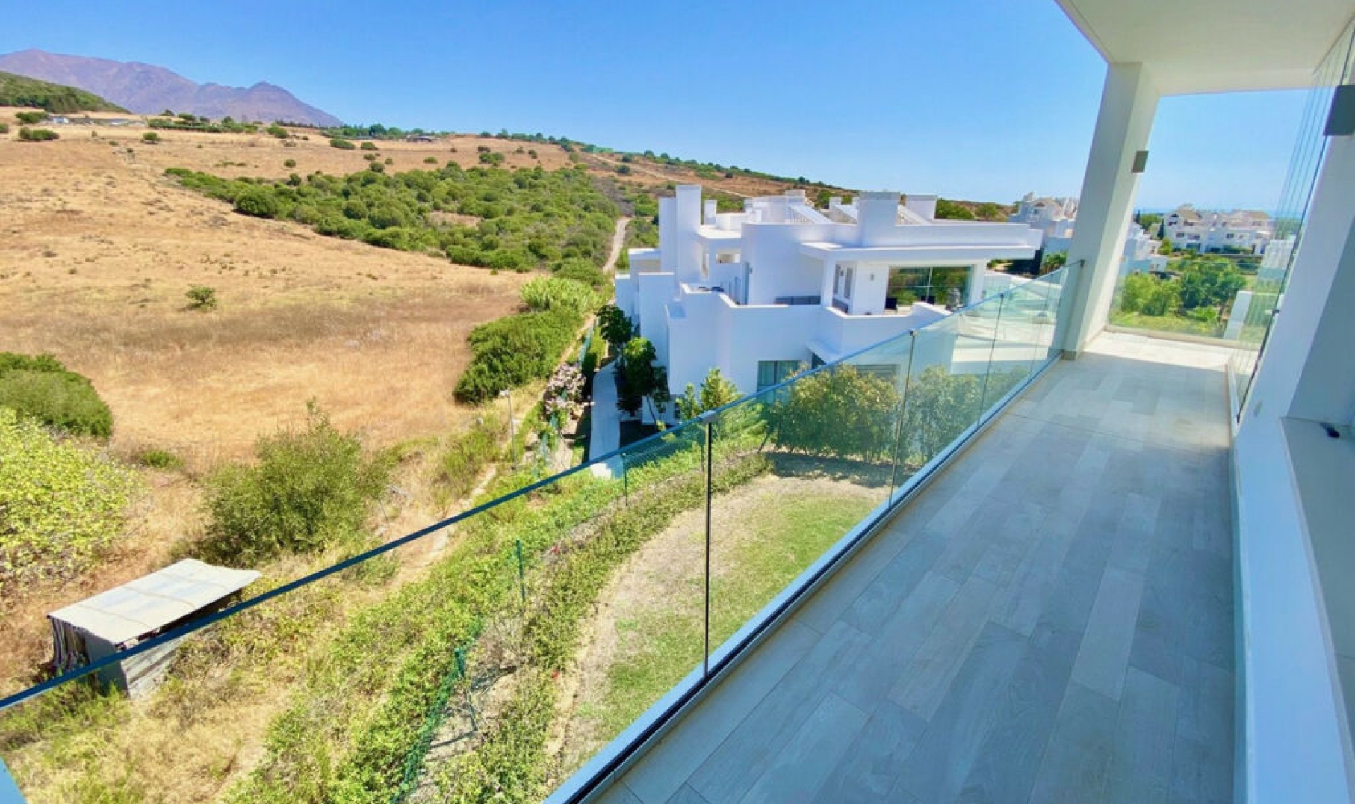 Resale - Apartment -
Estepona