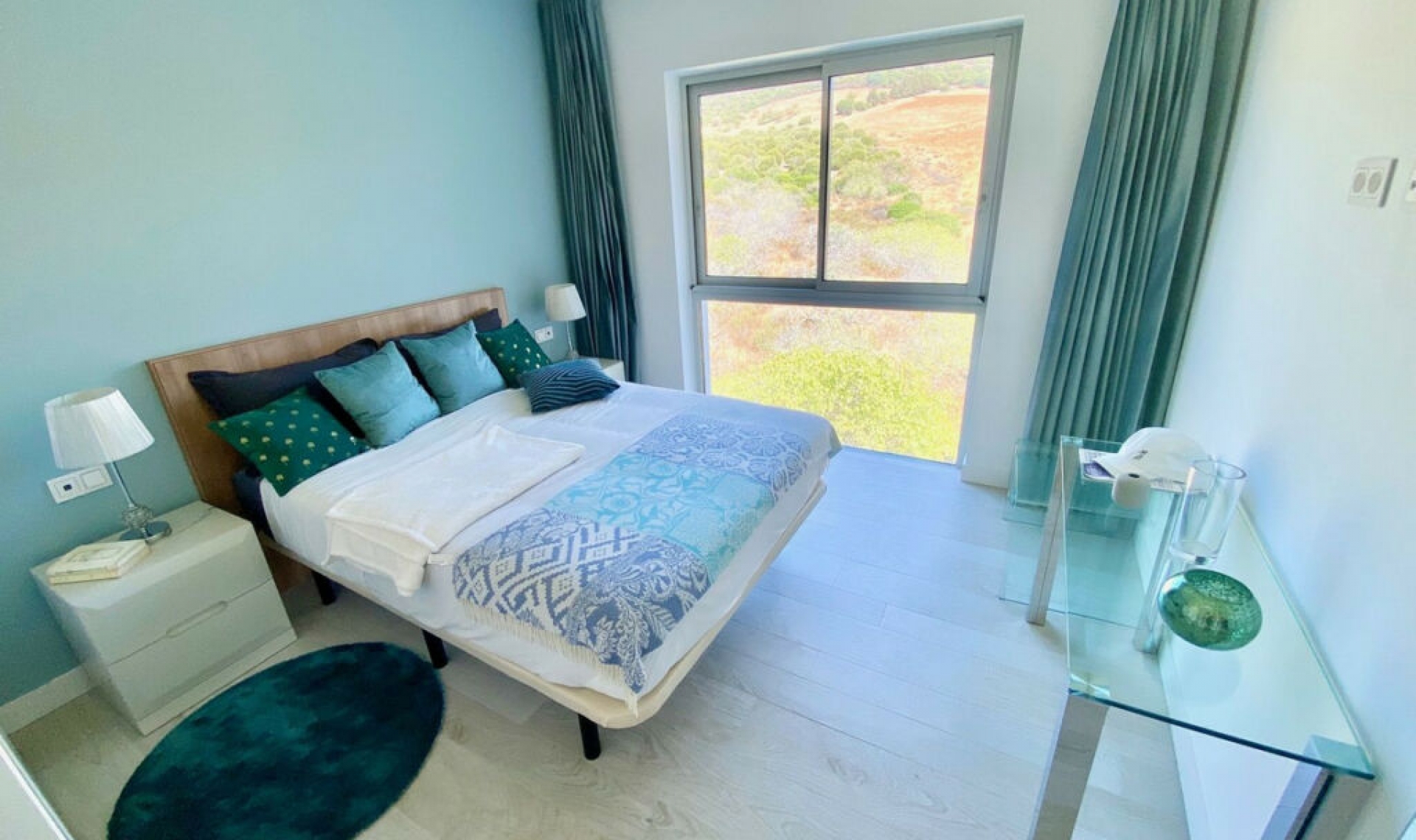 Resale - Apartment -
Estepona