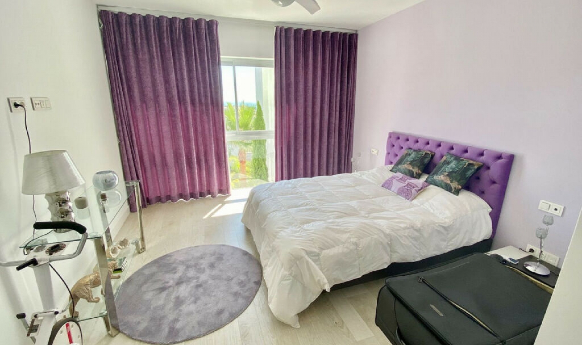 Resale - Apartment -
Estepona