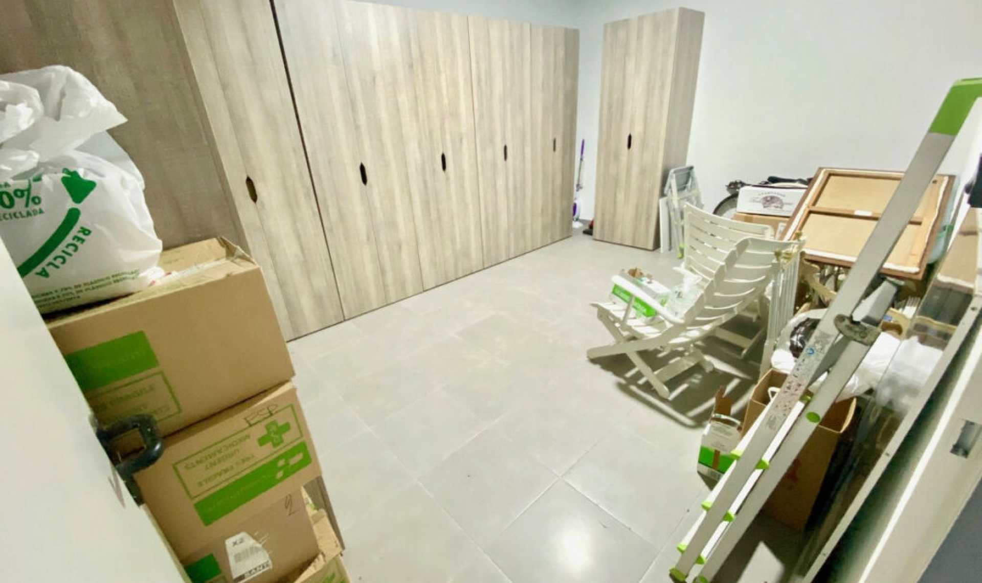 Resale - Apartment -
Estepona