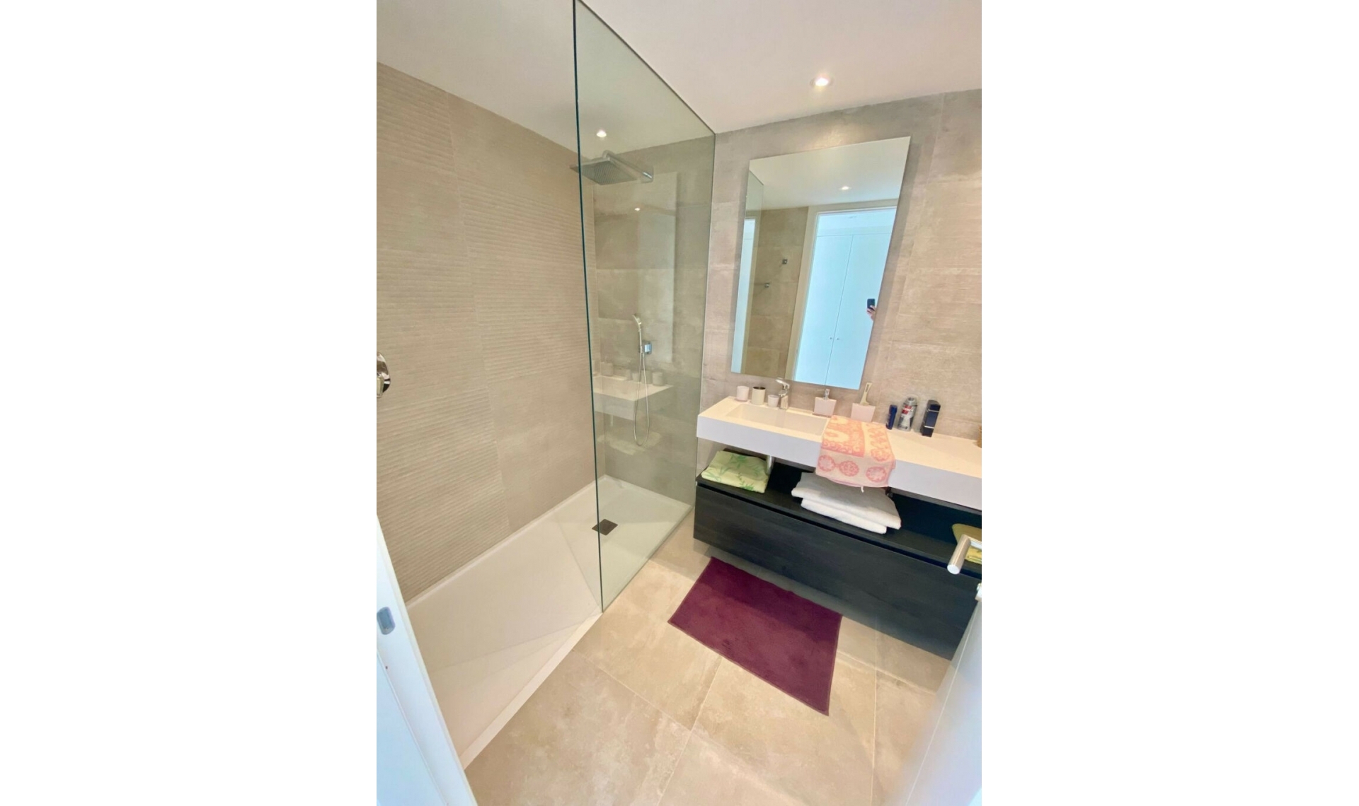 Resale - Apartment -
Estepona