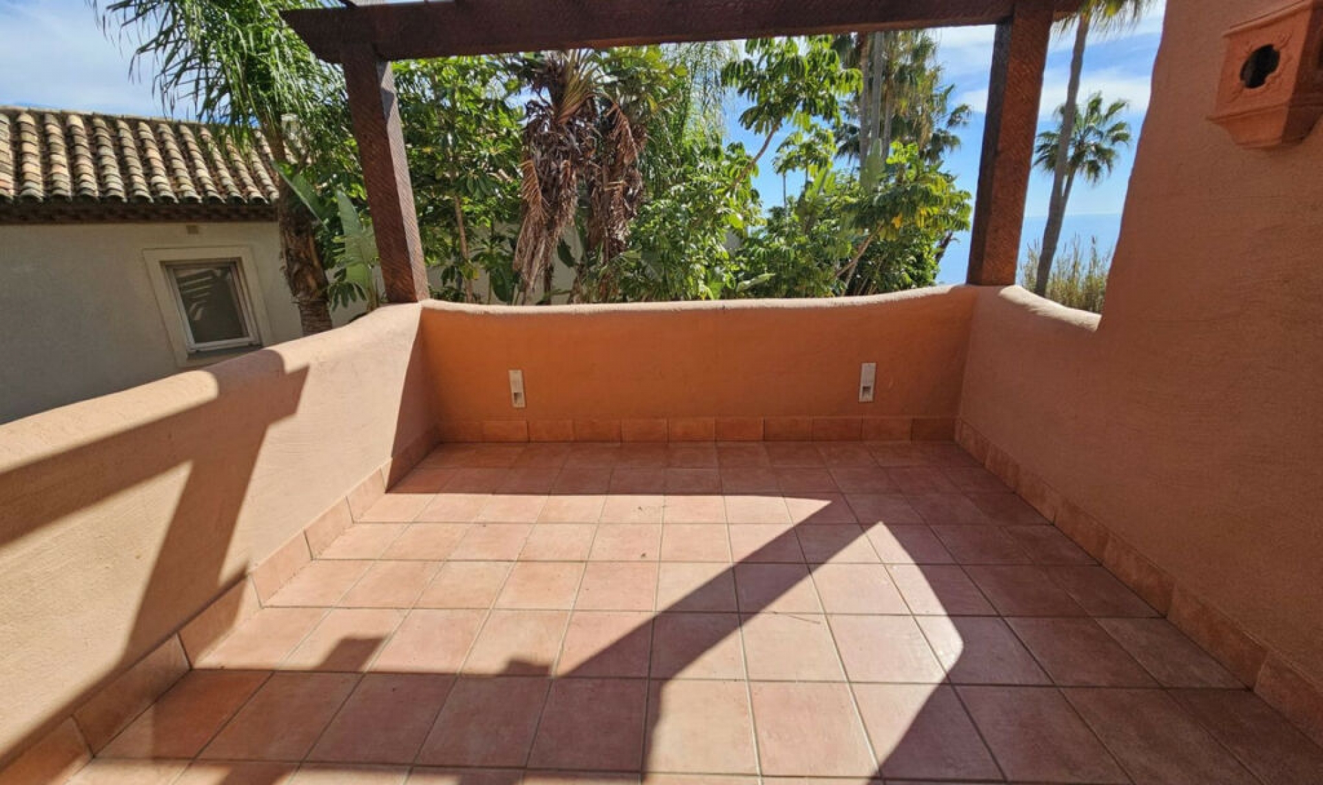 Resale - Apartment -
Estepona