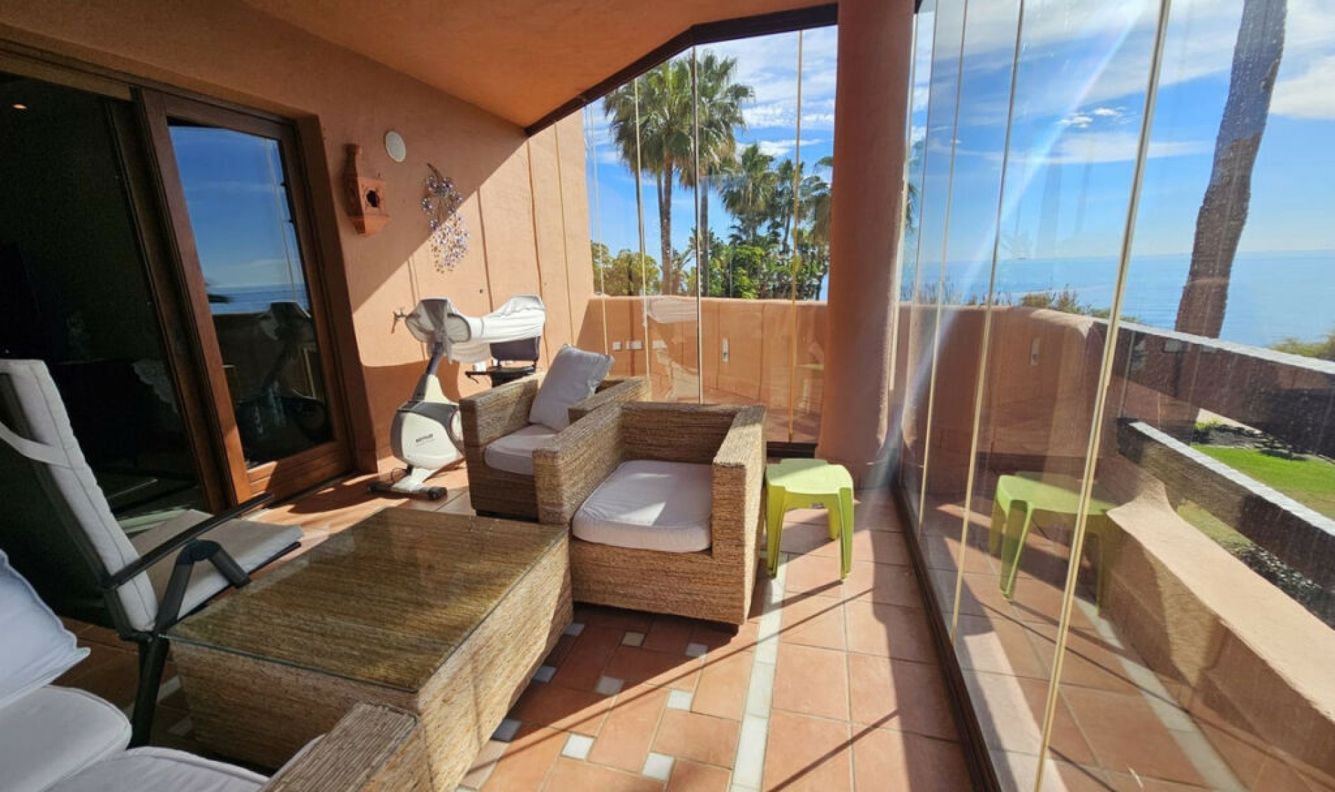 Resale - Apartment -
Estepona