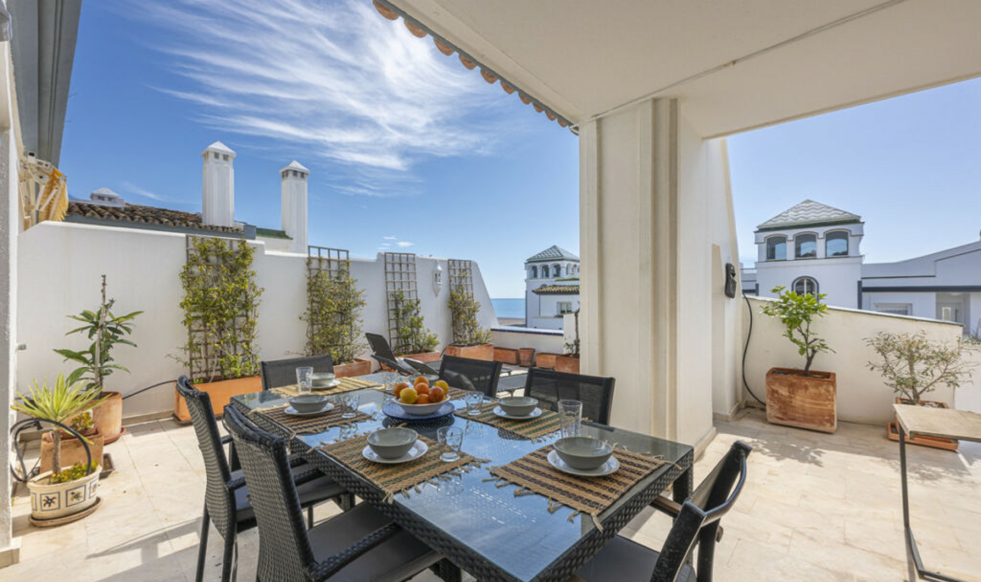 Resale - Apartment -
Estepona