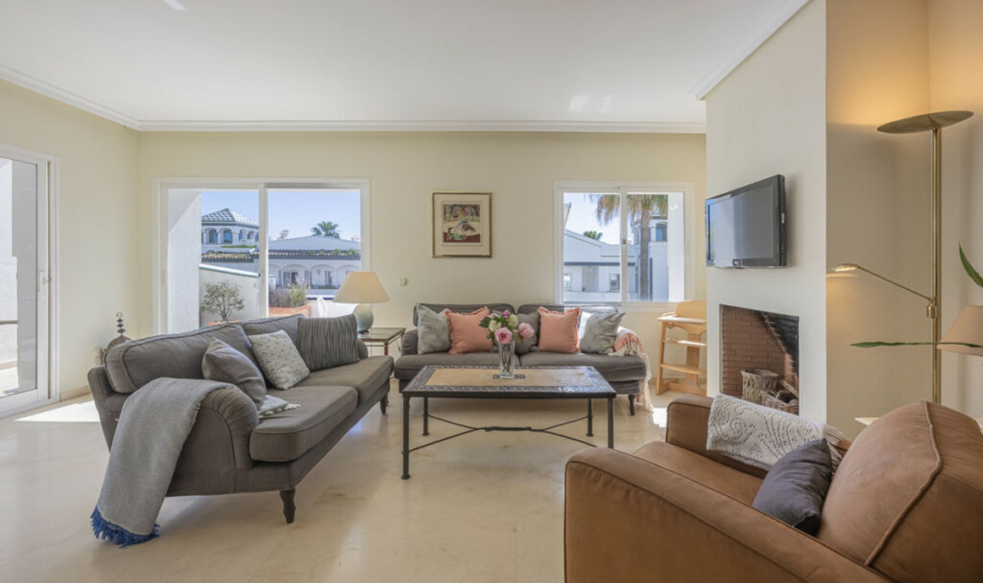 Resale - Apartment -
Estepona