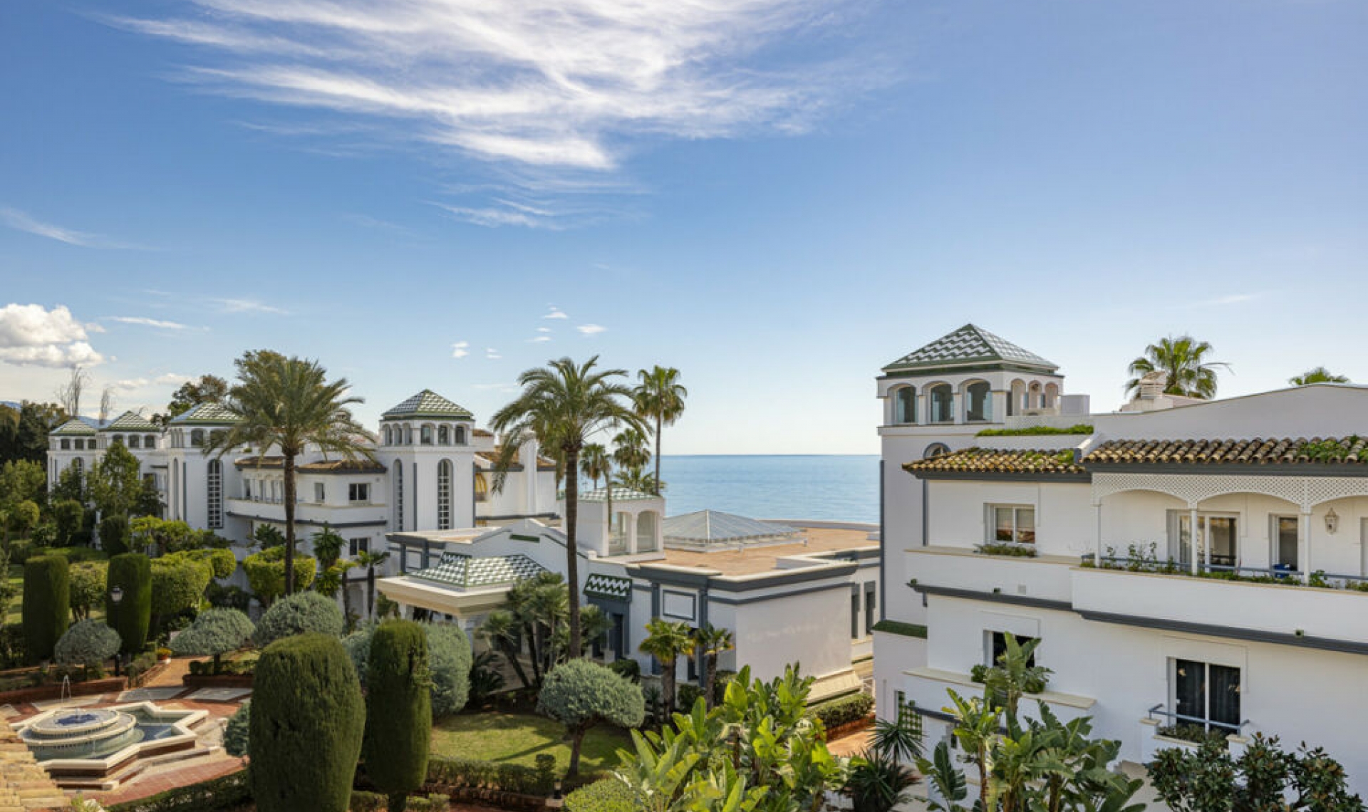 Resale - Apartment -
Estepona