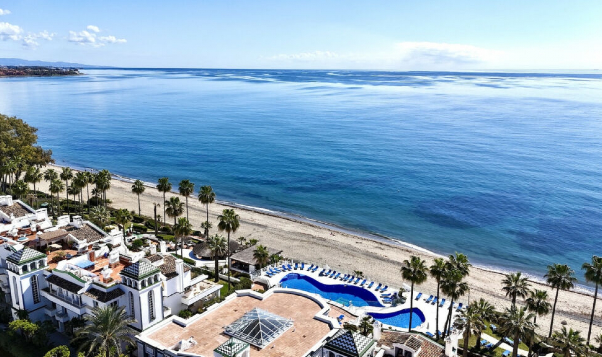 Resale - Apartment -
Estepona