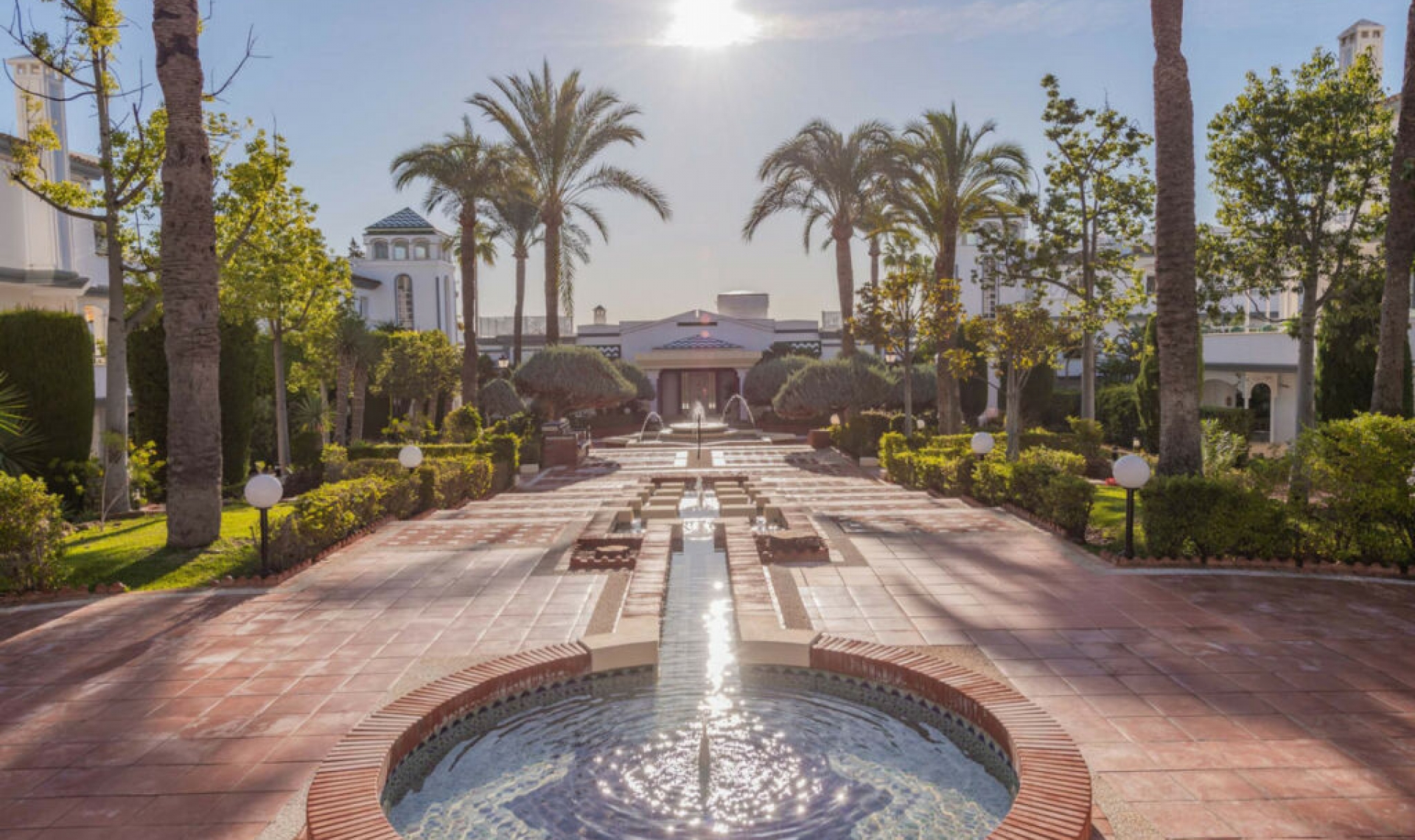 Resale - Apartment -
Estepona