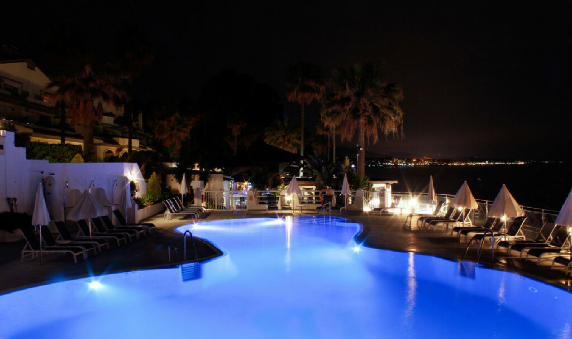 Resale - Apartment -
Estepona