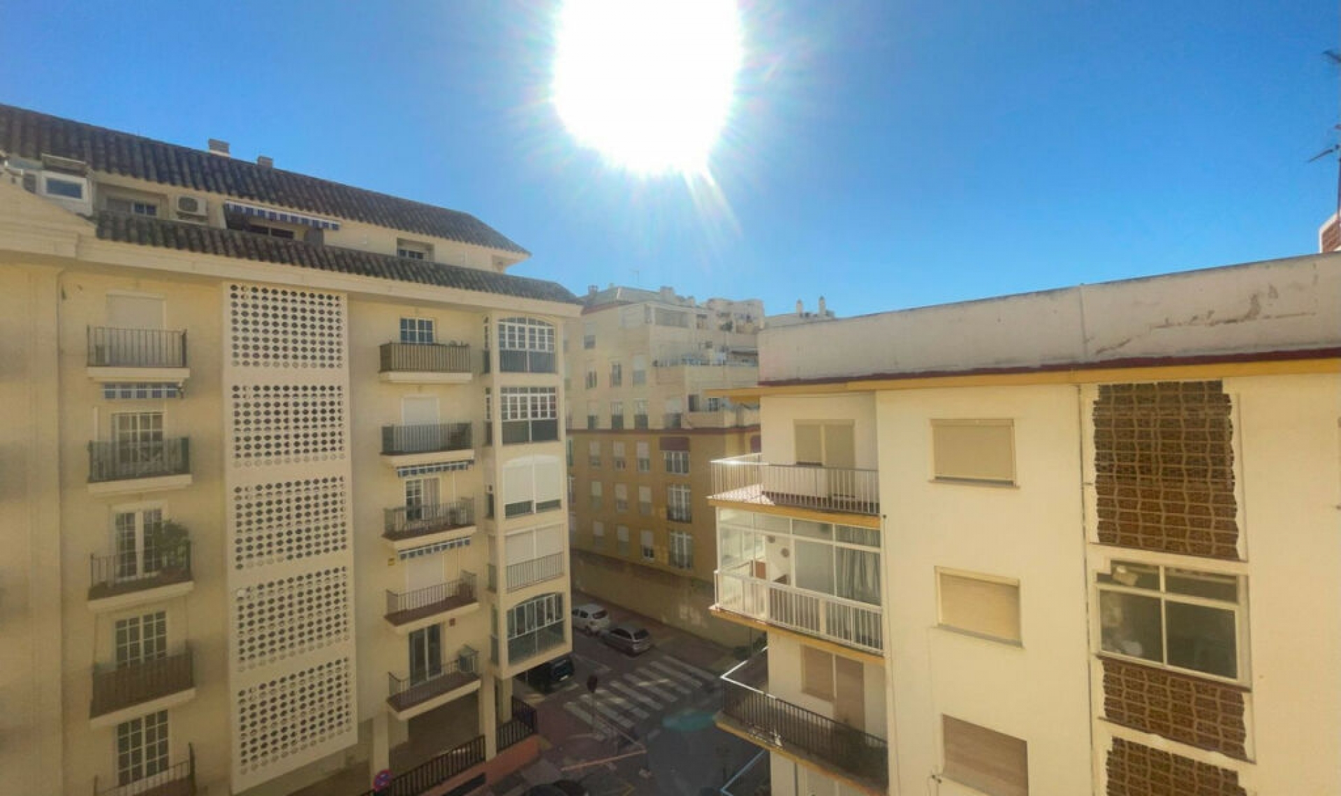 Resale - Apartment -
Estepona