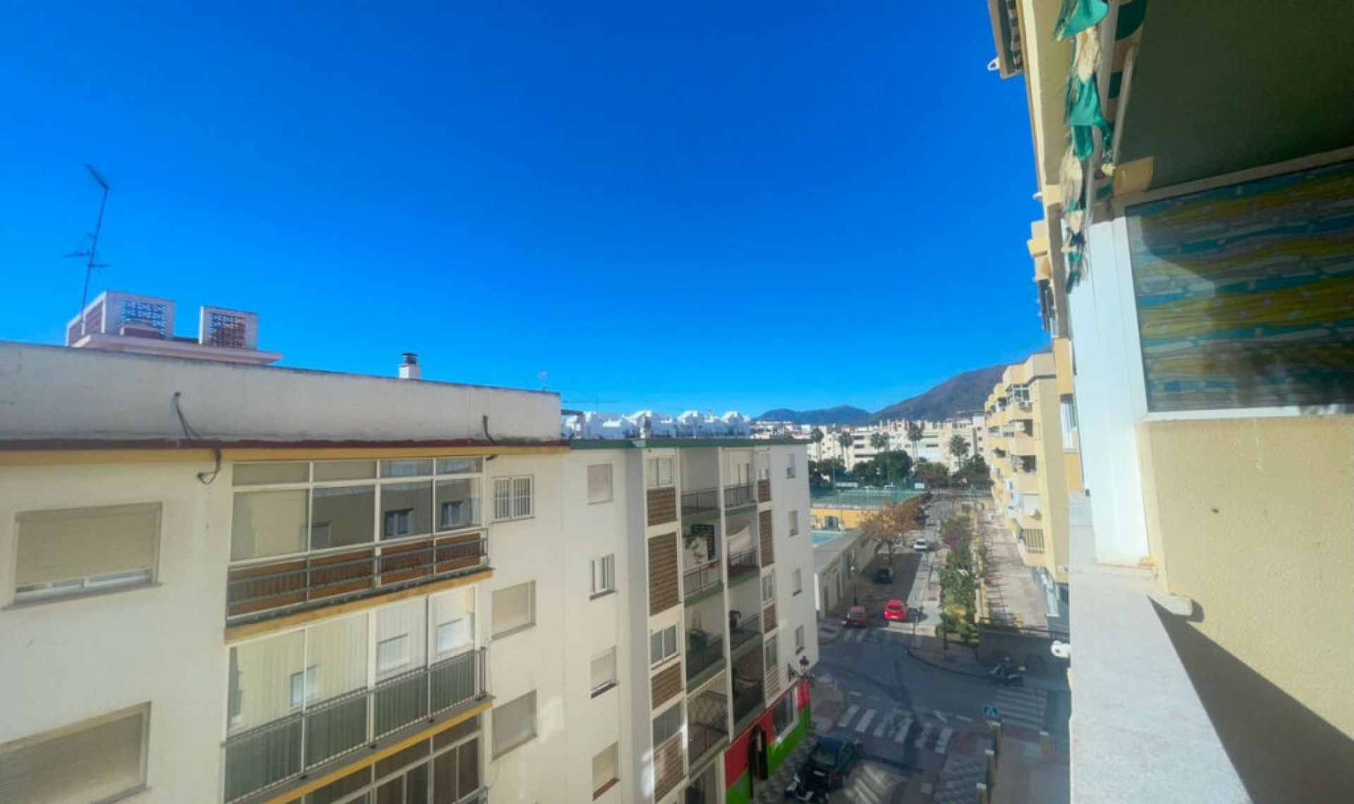 Resale - Apartment -
Estepona