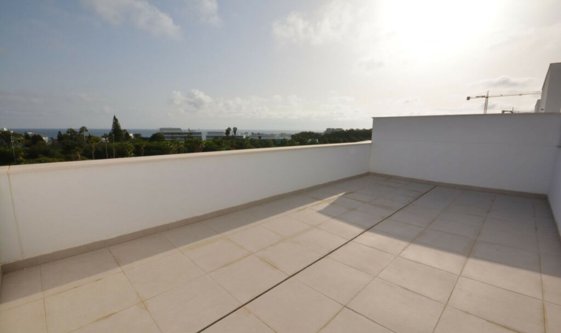 Resale - Apartment -
Estepona