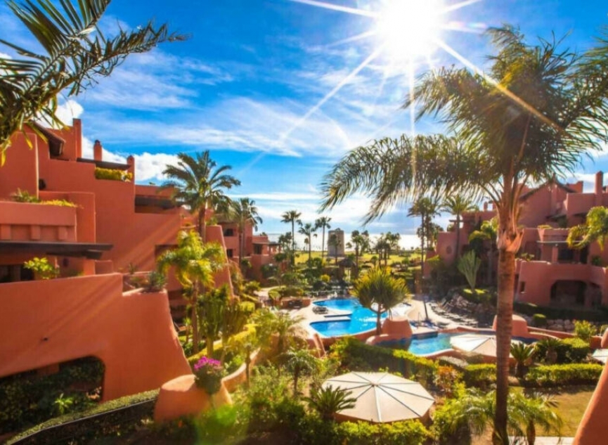 Resale - Apartment -
Estepona