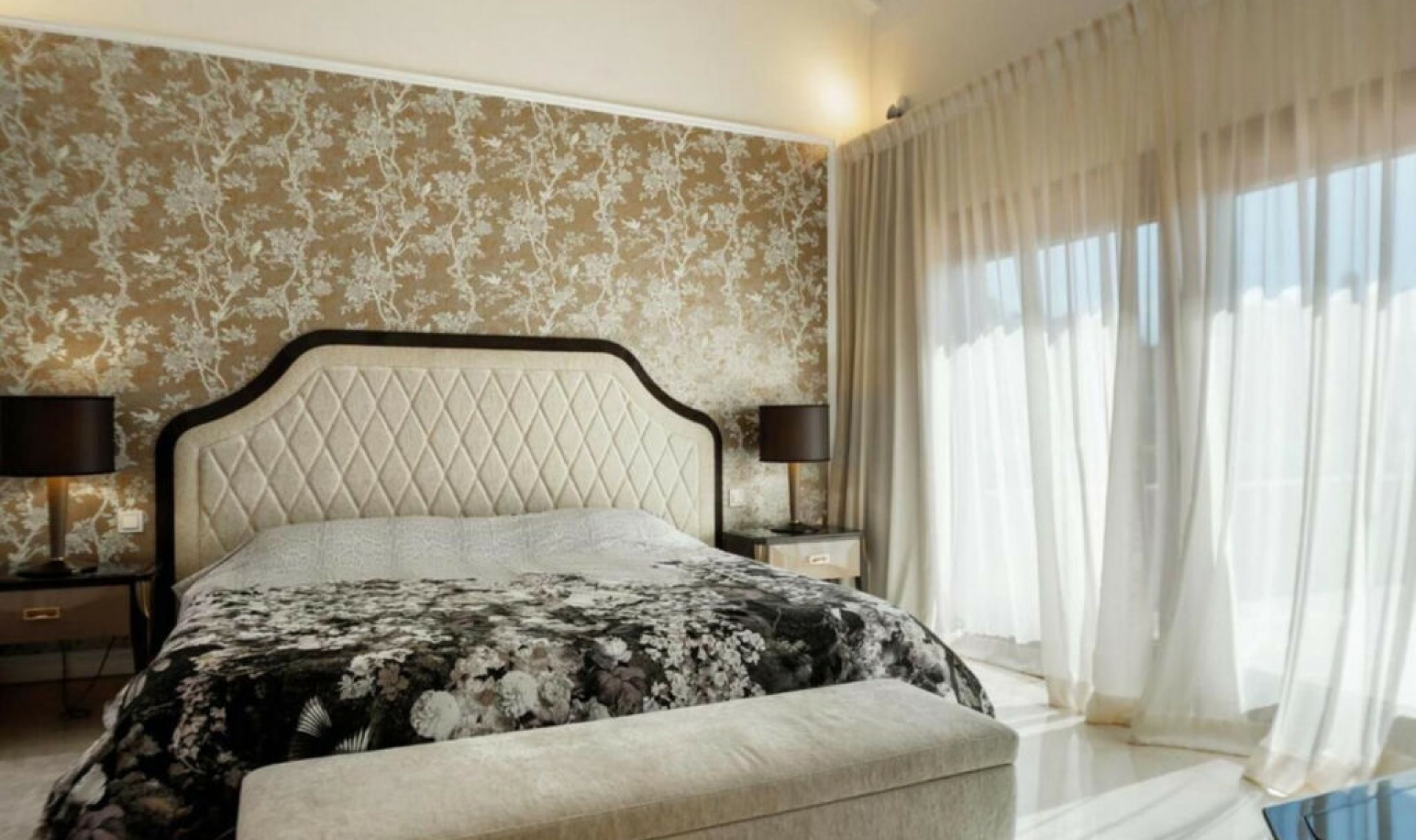 Resale - Apartment -
Estepona