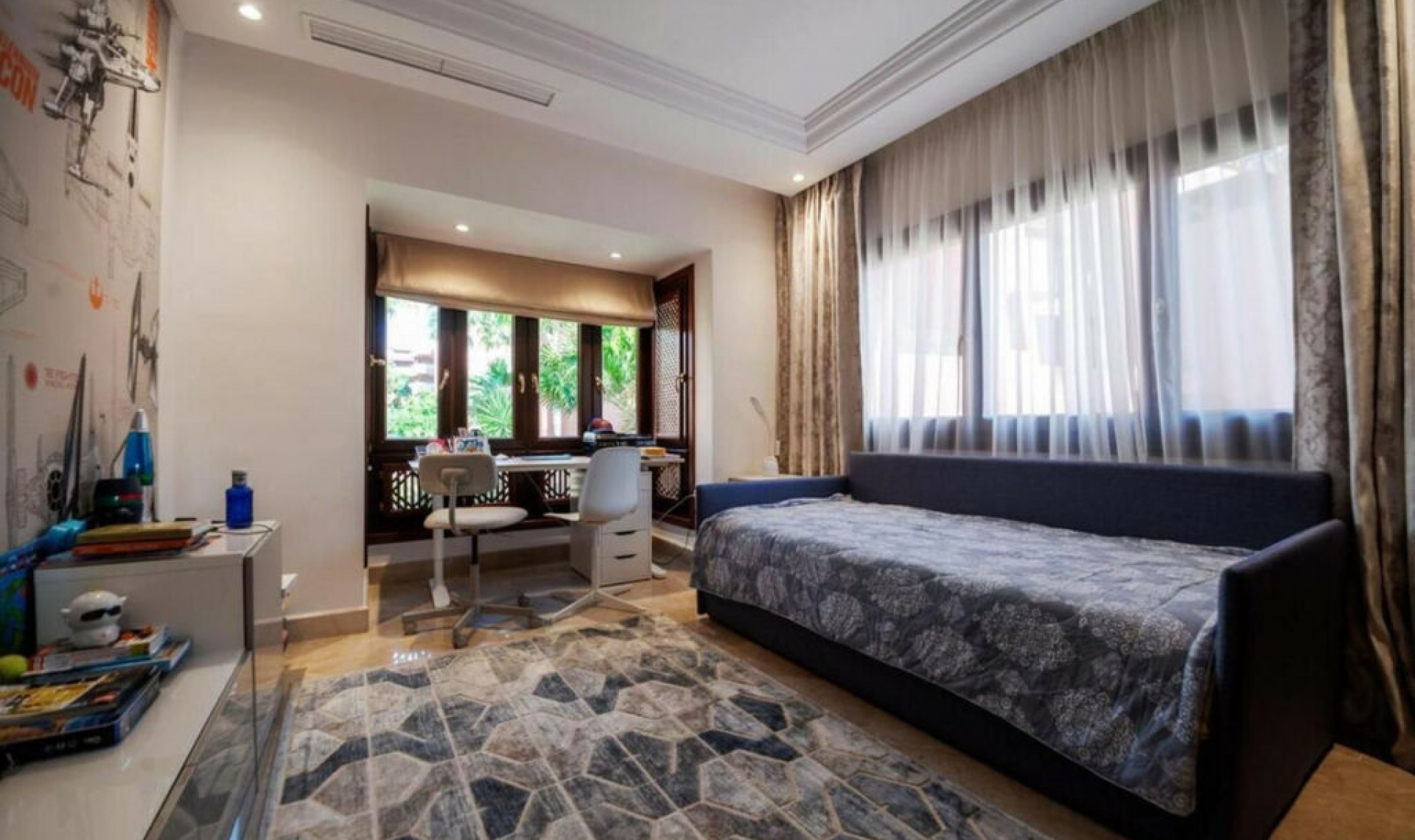 Resale - Apartment -
Estepona
