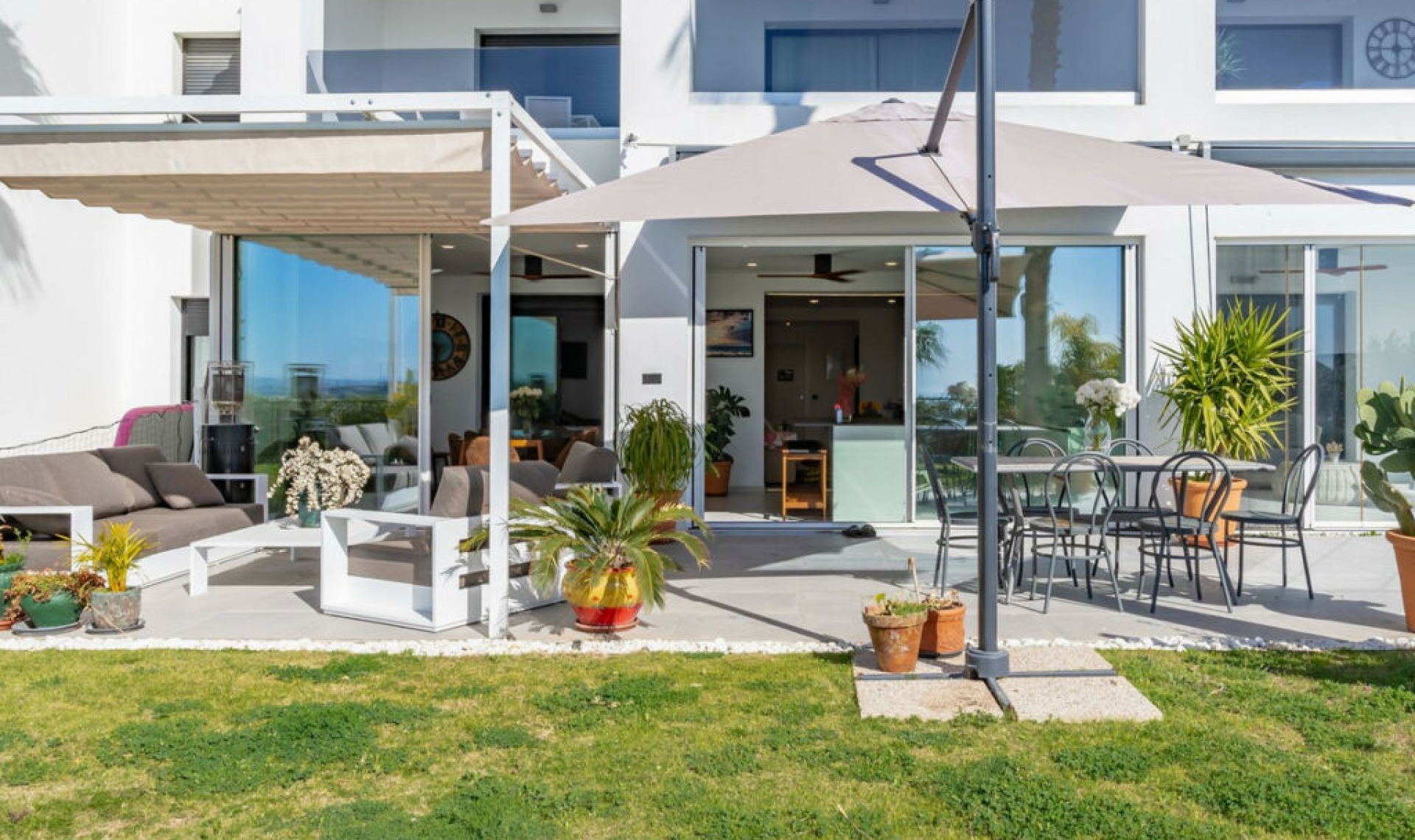 Resale - Apartment -
Estepona