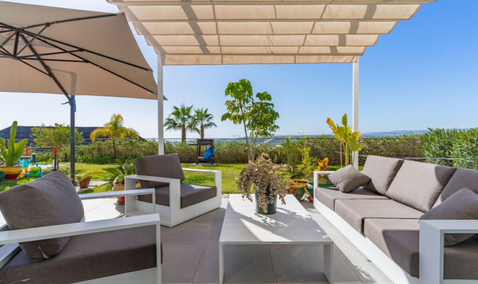 Resale - Apartment -
Estepona