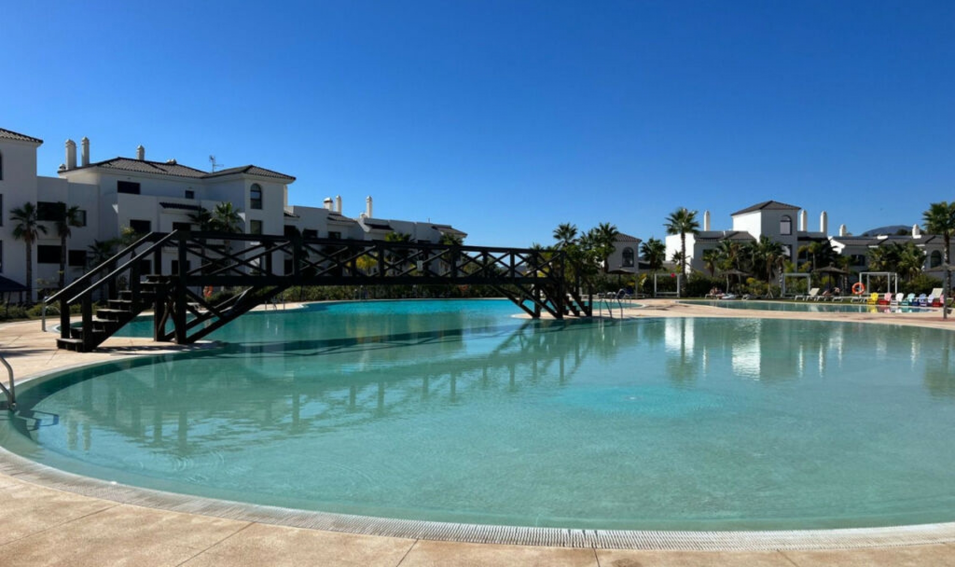 Resale - Apartment -
Estepona