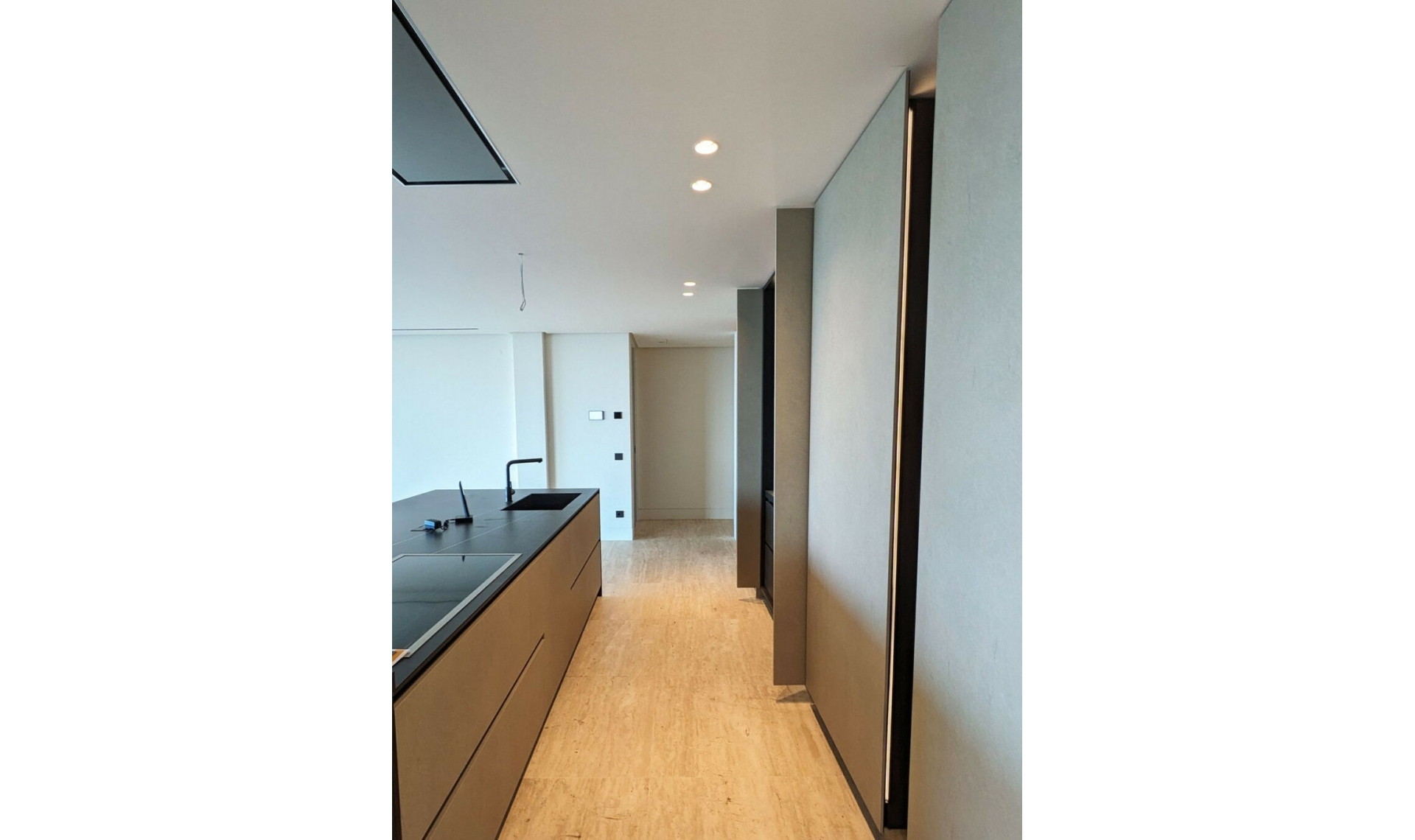 Resale - Apartment -
Estepona
