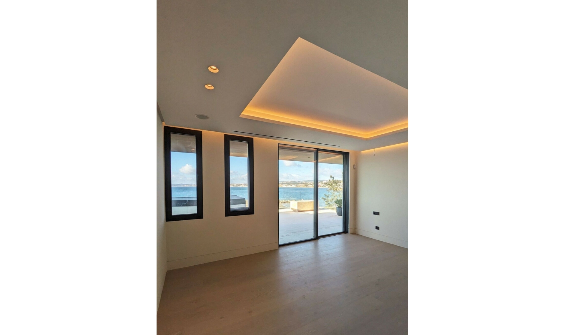 Resale - Apartment -
Estepona