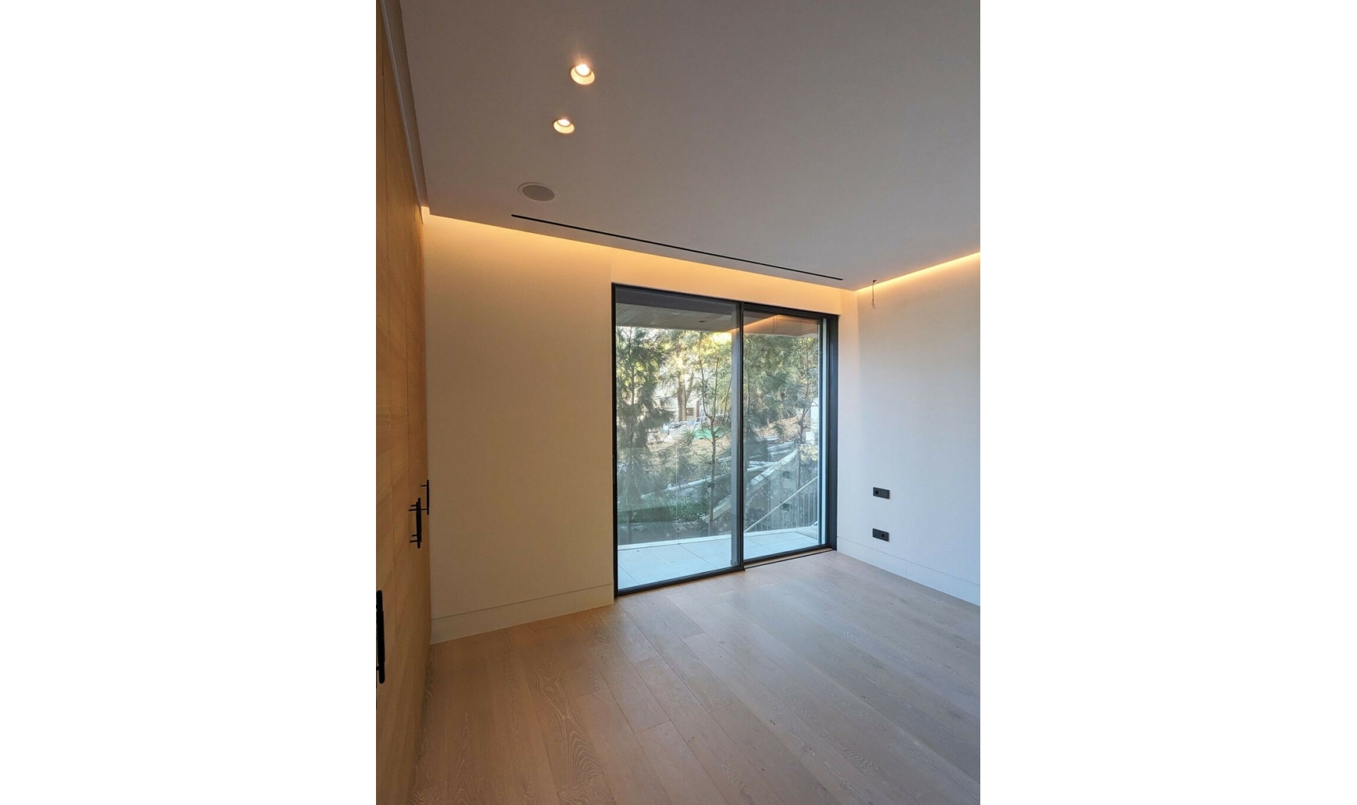Resale - Apartment -
Estepona