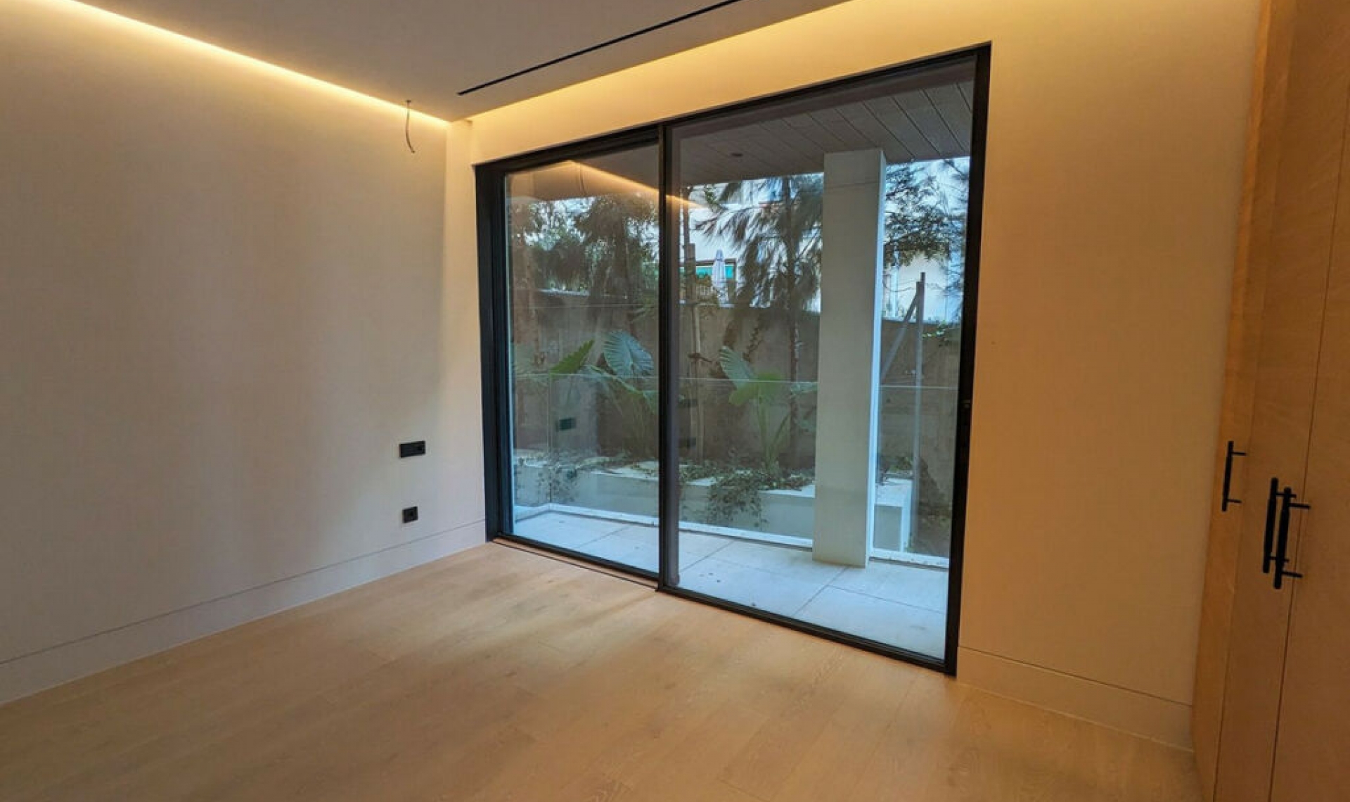 Resale - Apartment -
Estepona