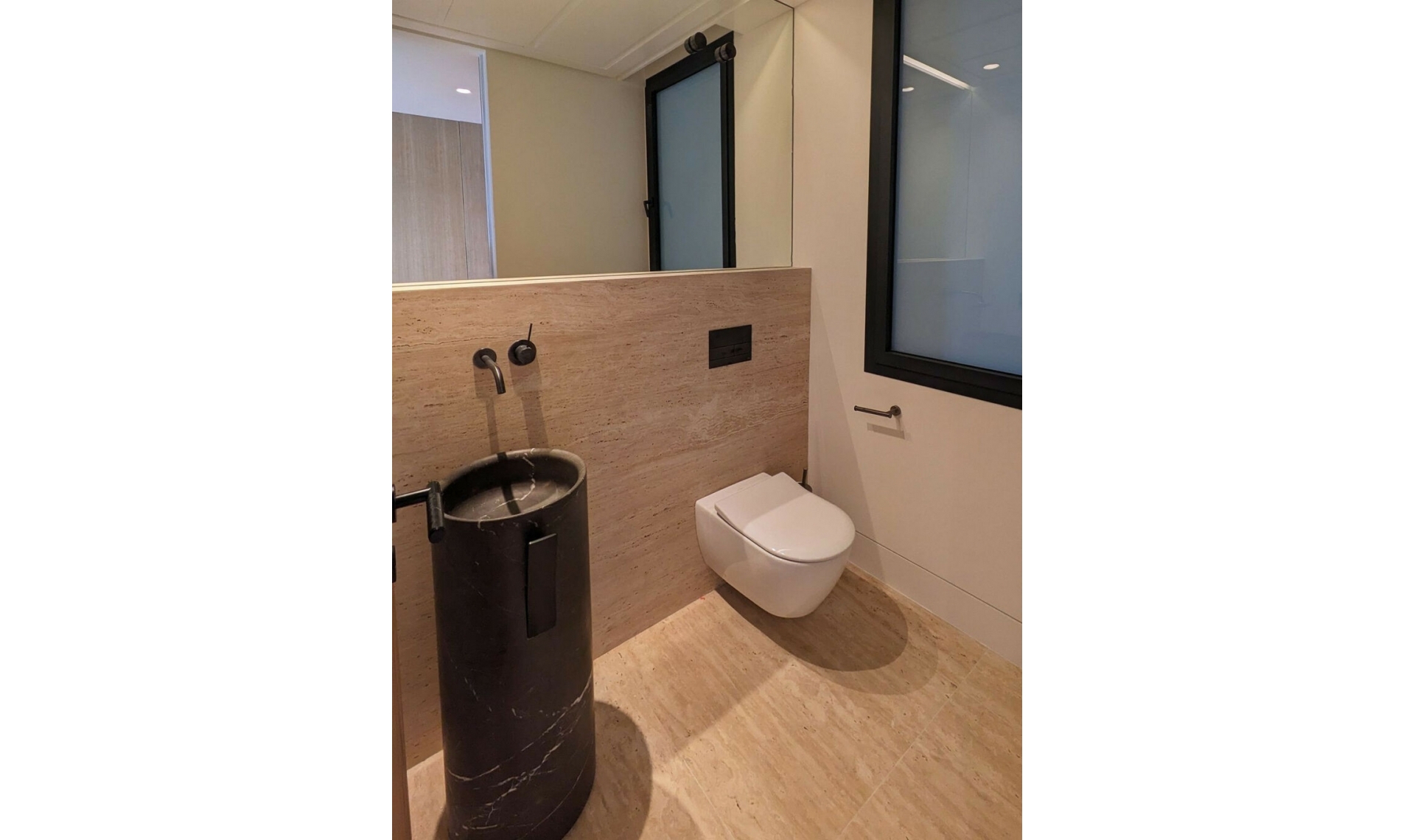 Resale - Apartment -
Estepona