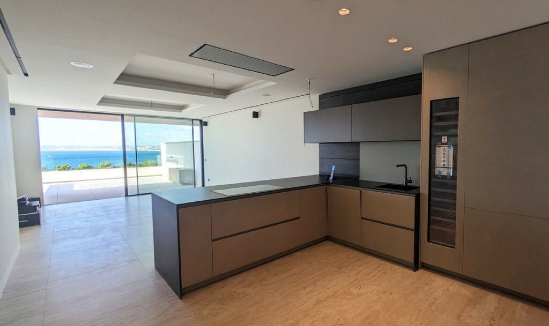 Resale - Apartment -
Estepona