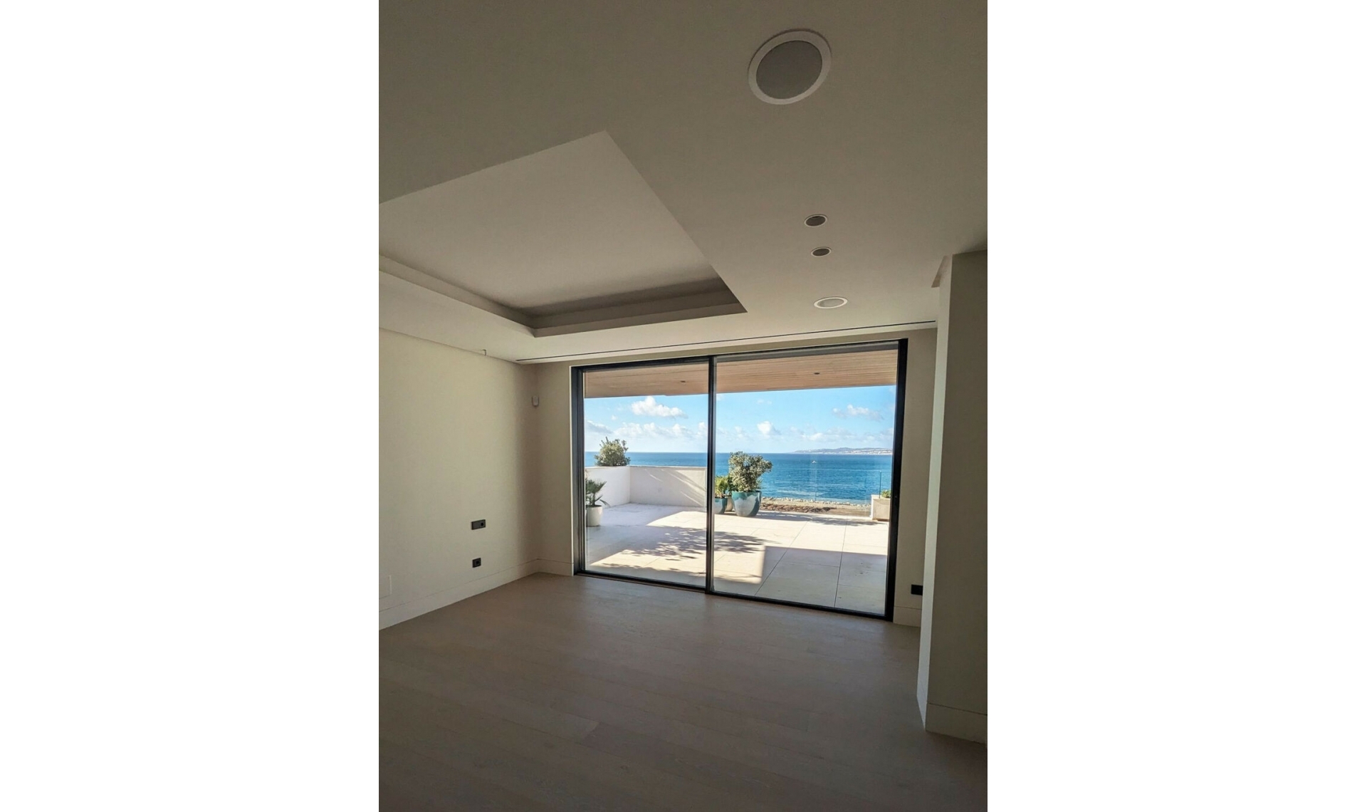 Resale - Apartment -
Estepona