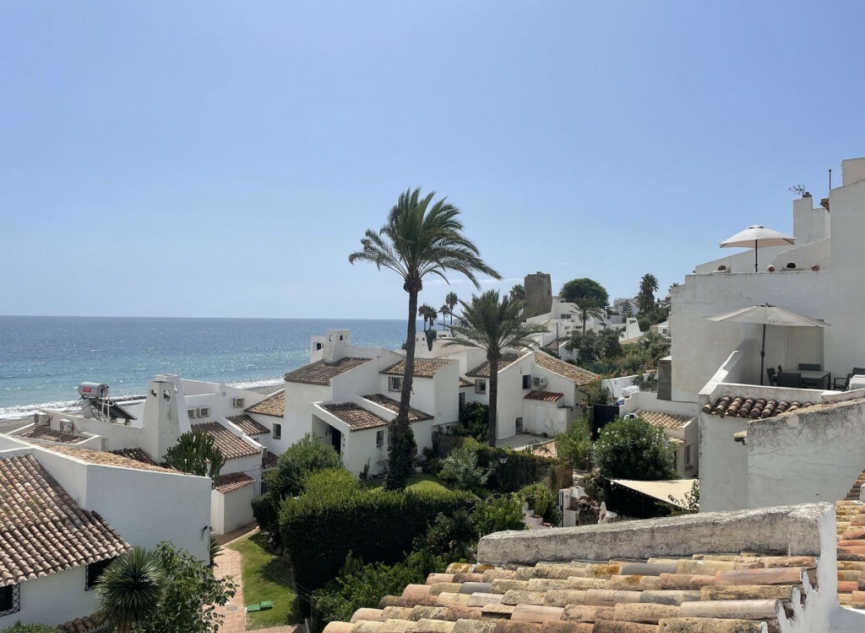 Resale - Apartment -
Estepona
