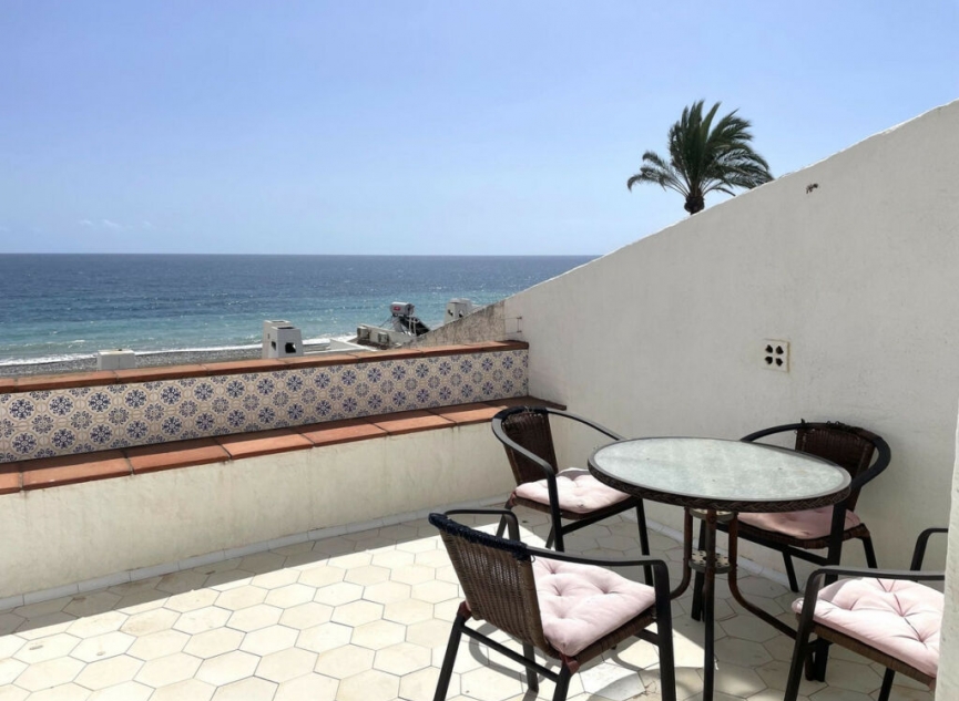 Resale - Apartment -
Estepona