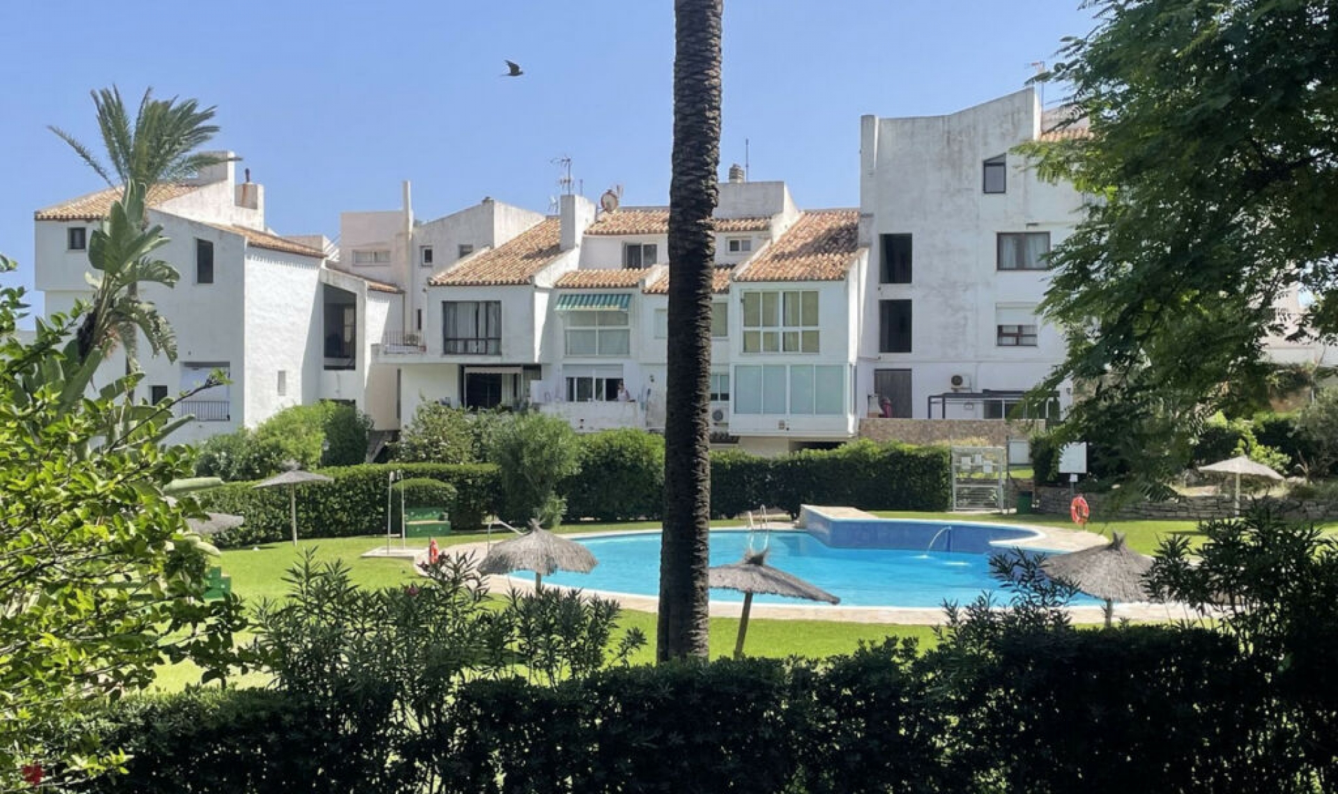 Resale - Apartment -
Estepona