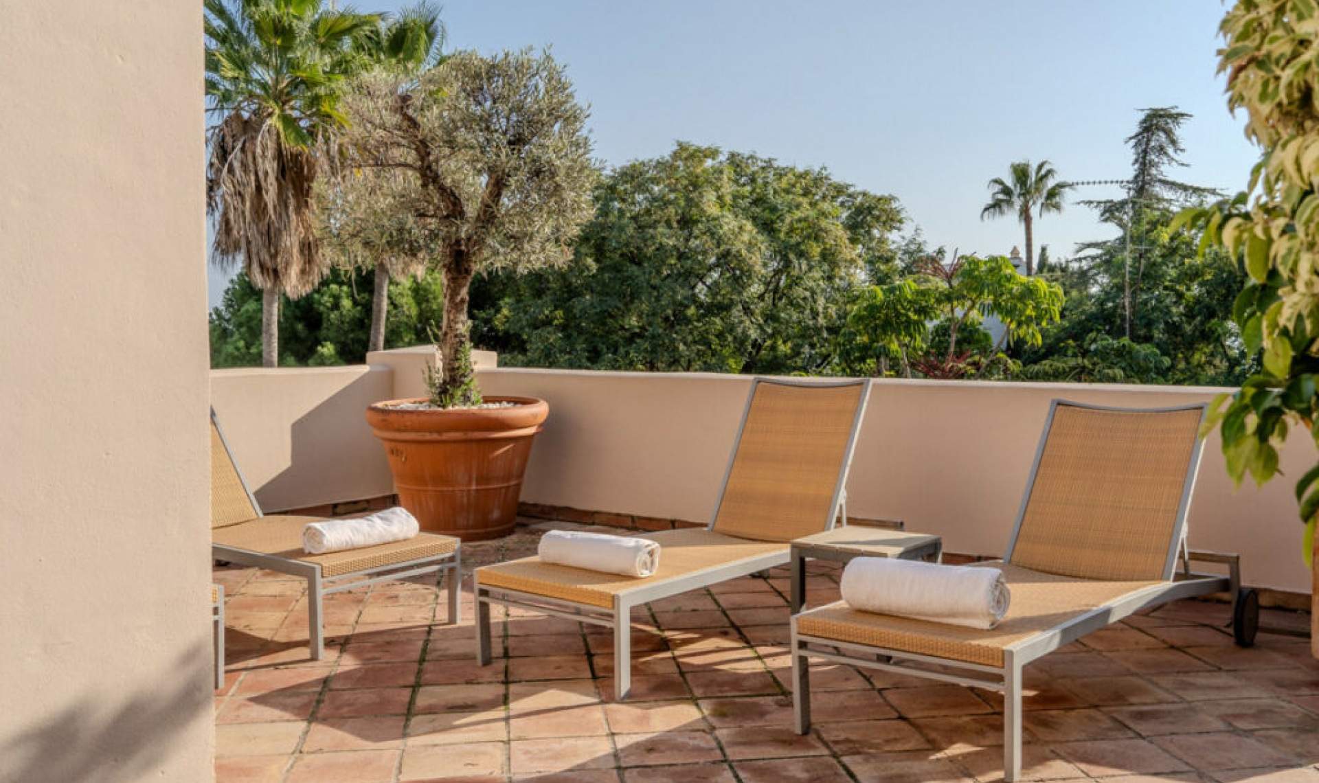 Resale - Apartment -
Estepona