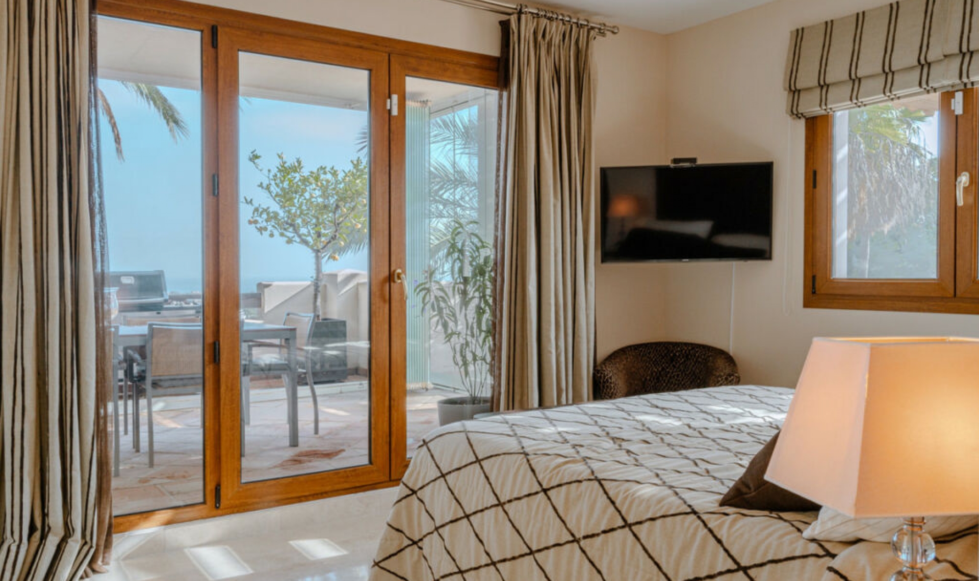 Resale - Apartment -
Estepona