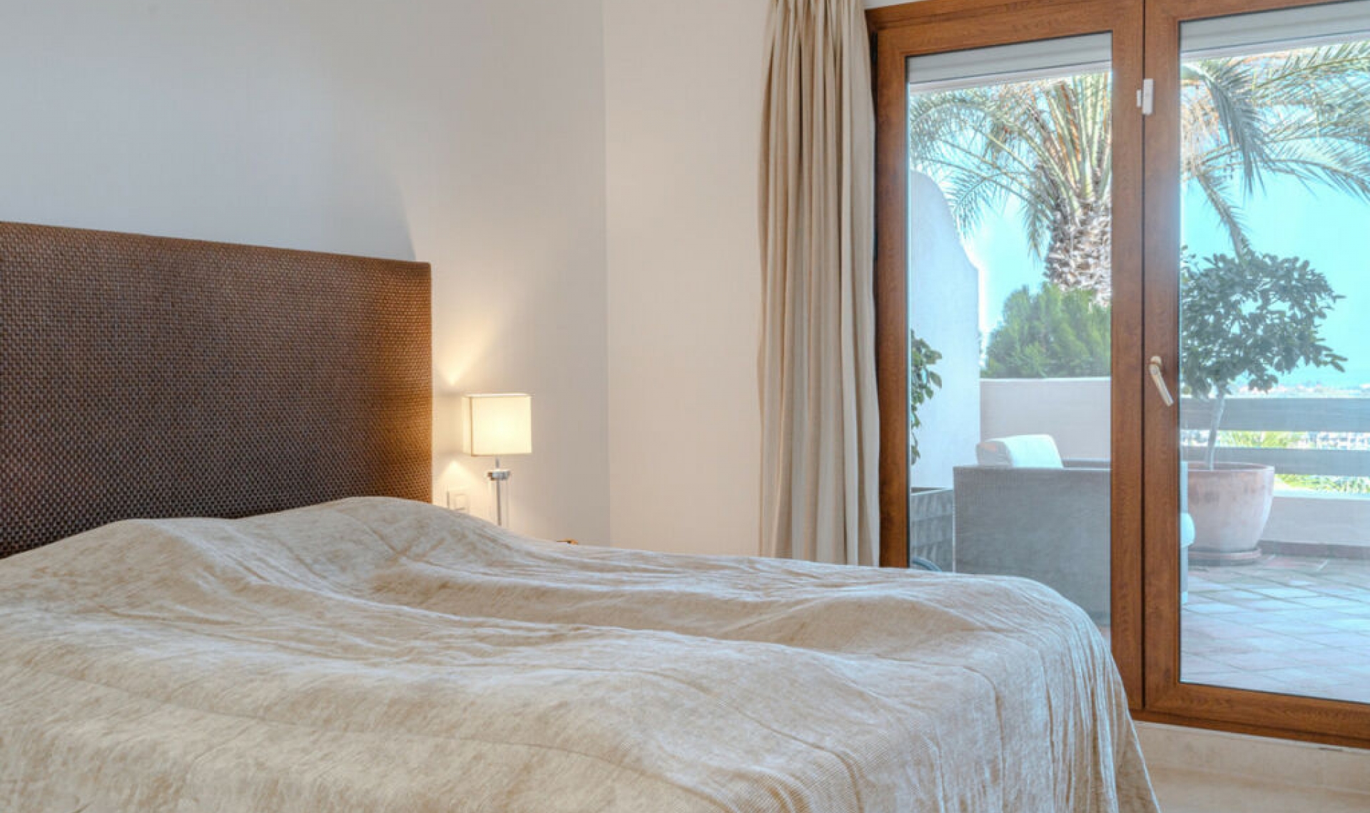 Resale - Apartment -
Estepona