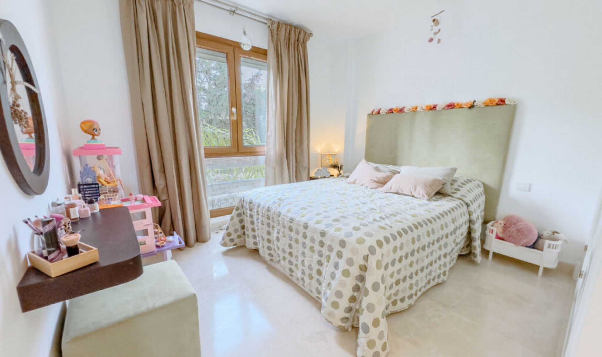 Resale - Apartment -
Estepona