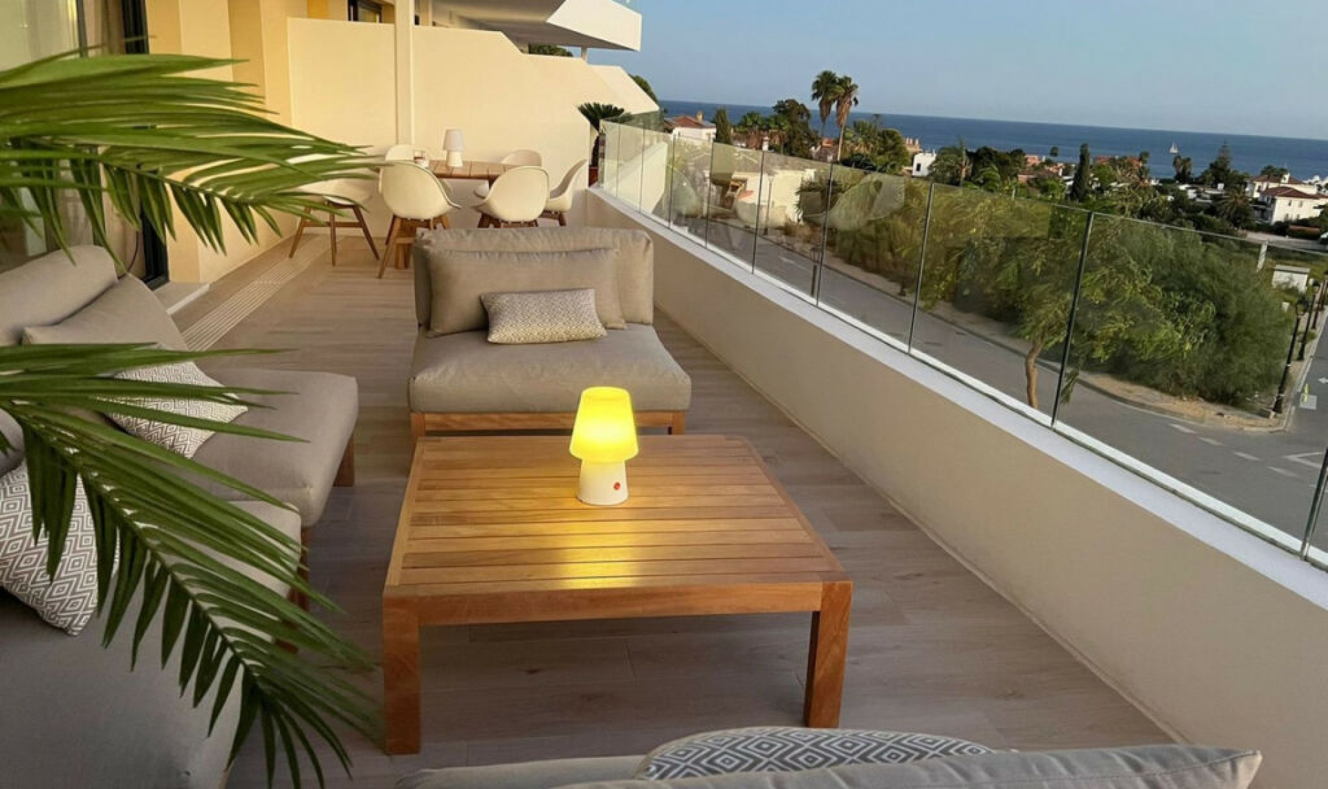 Resale - Apartment -
Estepona