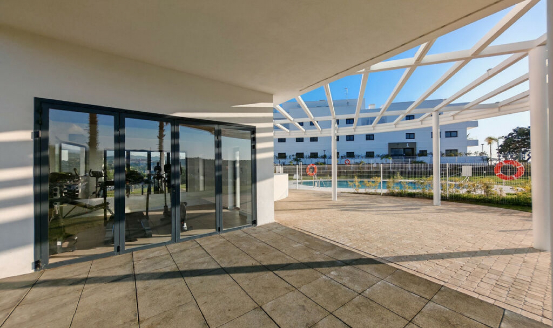 Resale - Apartment -
Estepona